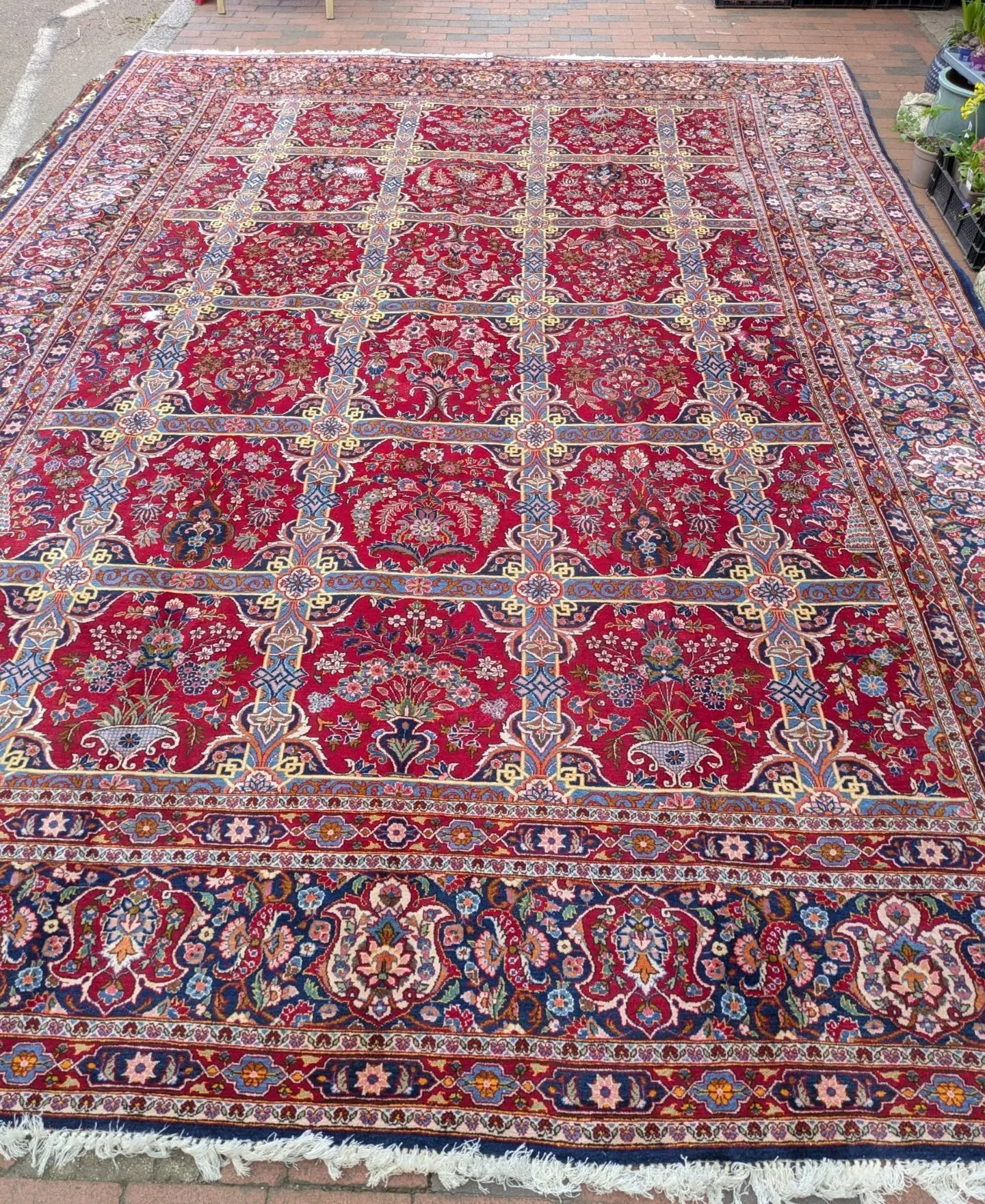 In the last Two weeks Crown Rugs hosted one of the best Antique Dealers in Kent @torr_antiques 

David (A Very Good Friend Of Mine) displayed some of his Rare &amp; Collectable Furniture and arts in our Gallery as a collaboration, every piece was jus