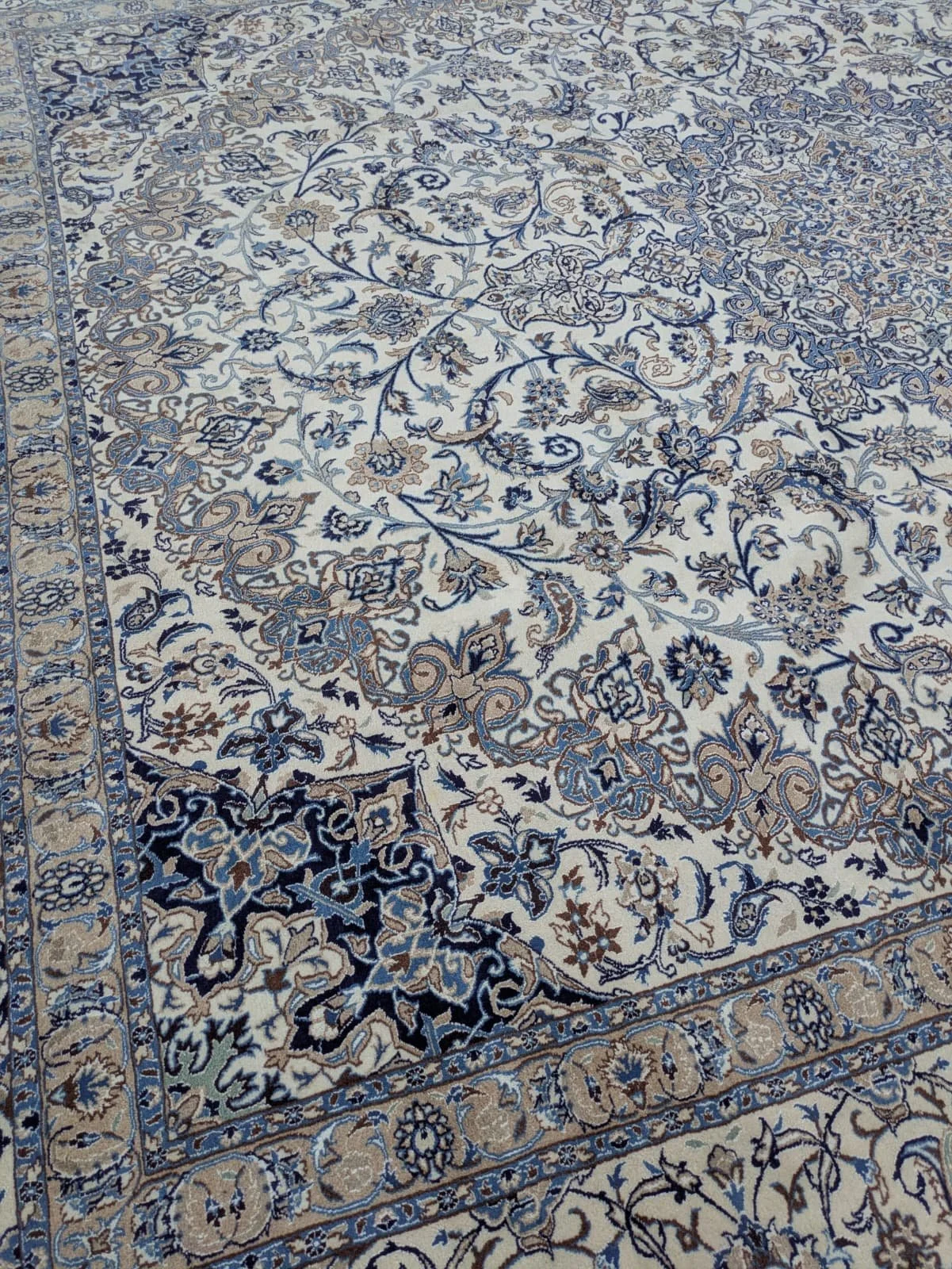 PHOTO-2026-04-23-18-28-32 3.jpg