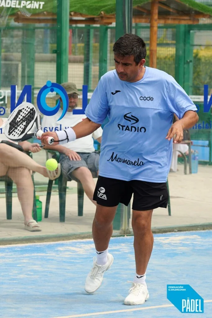 jugador-stadio-alicante-partido-padel-elite-valenciana.jpg