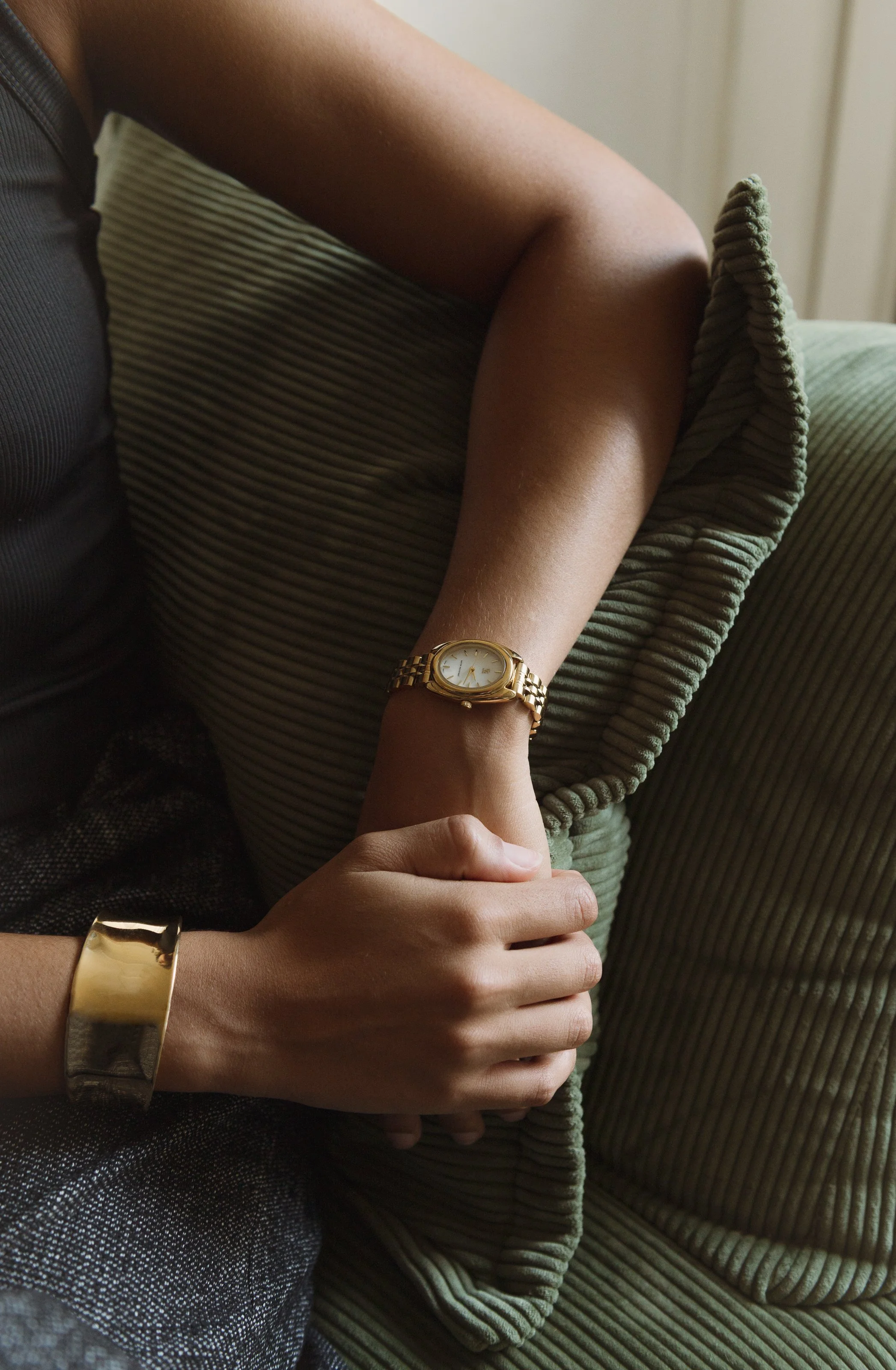 MONTRE - LIFESTYLE - ECOM- PARIS - 2025-012-Modifier.jpg