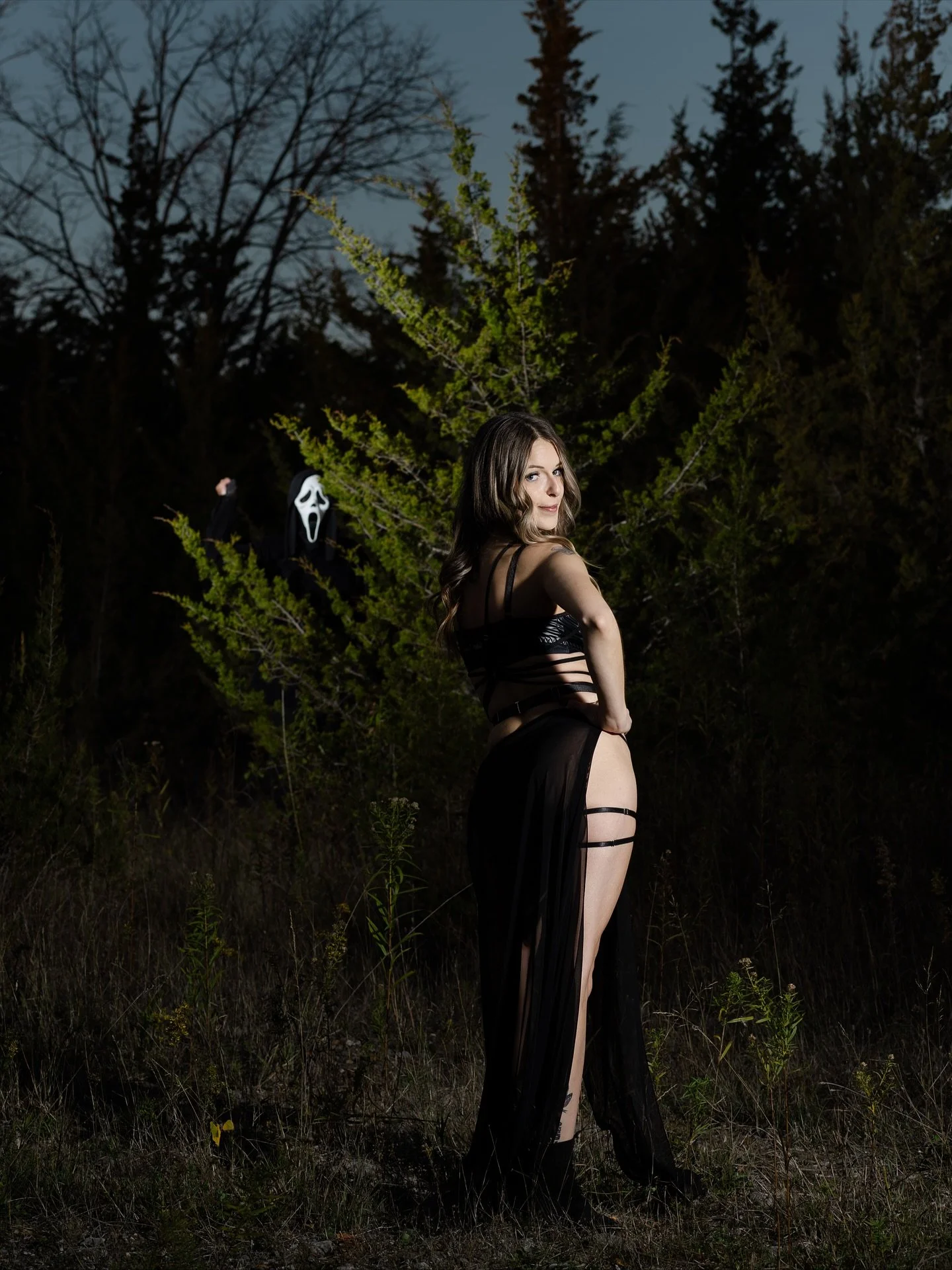 This is your sign that you need a spook shoot!

This couple sesh was one for the record books of Halloween with me do you dare to make a new record?! 🎃 spooky season is not over and I have slots left for some more! 

DM me to book or visit my site 
