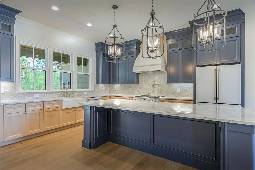 240Paulson-w-Lighting-5311.jpg