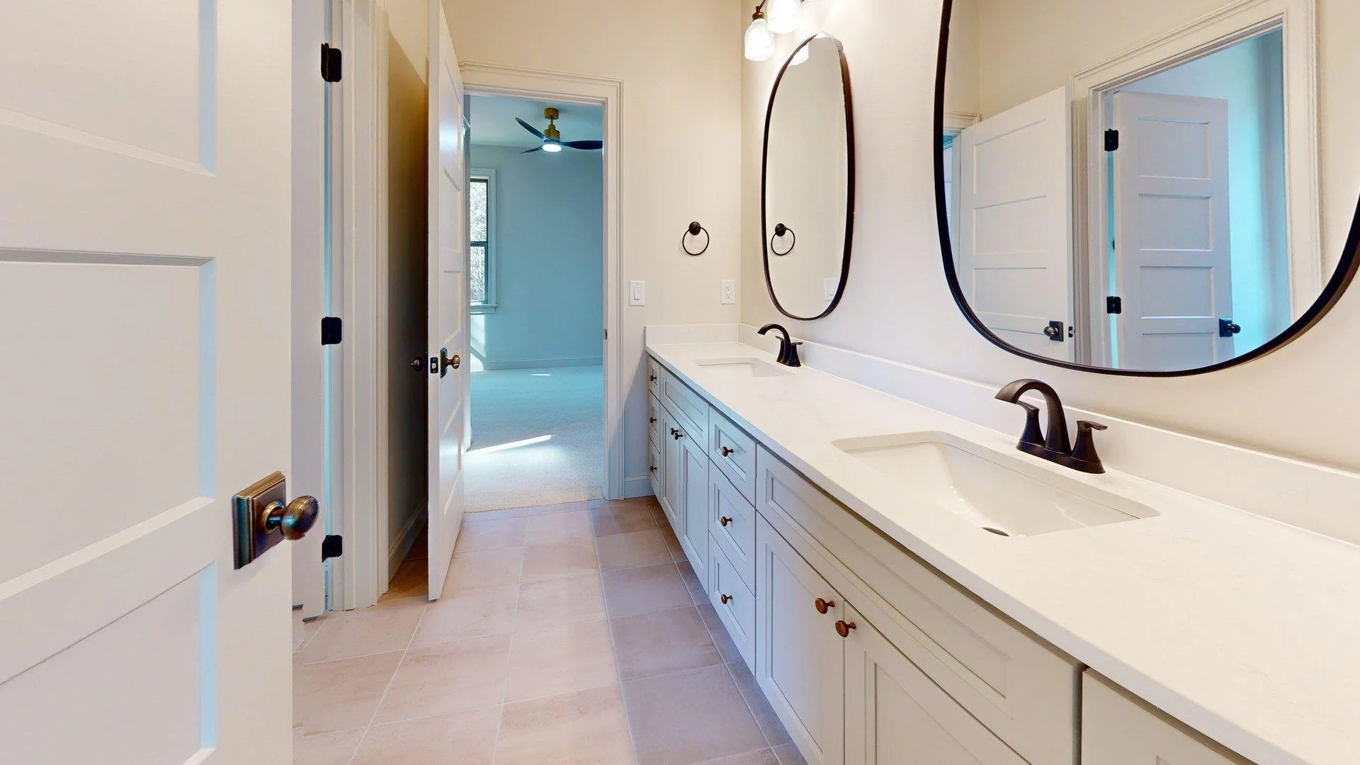 305-Sloan-Lane-Bathroom 5.jpg