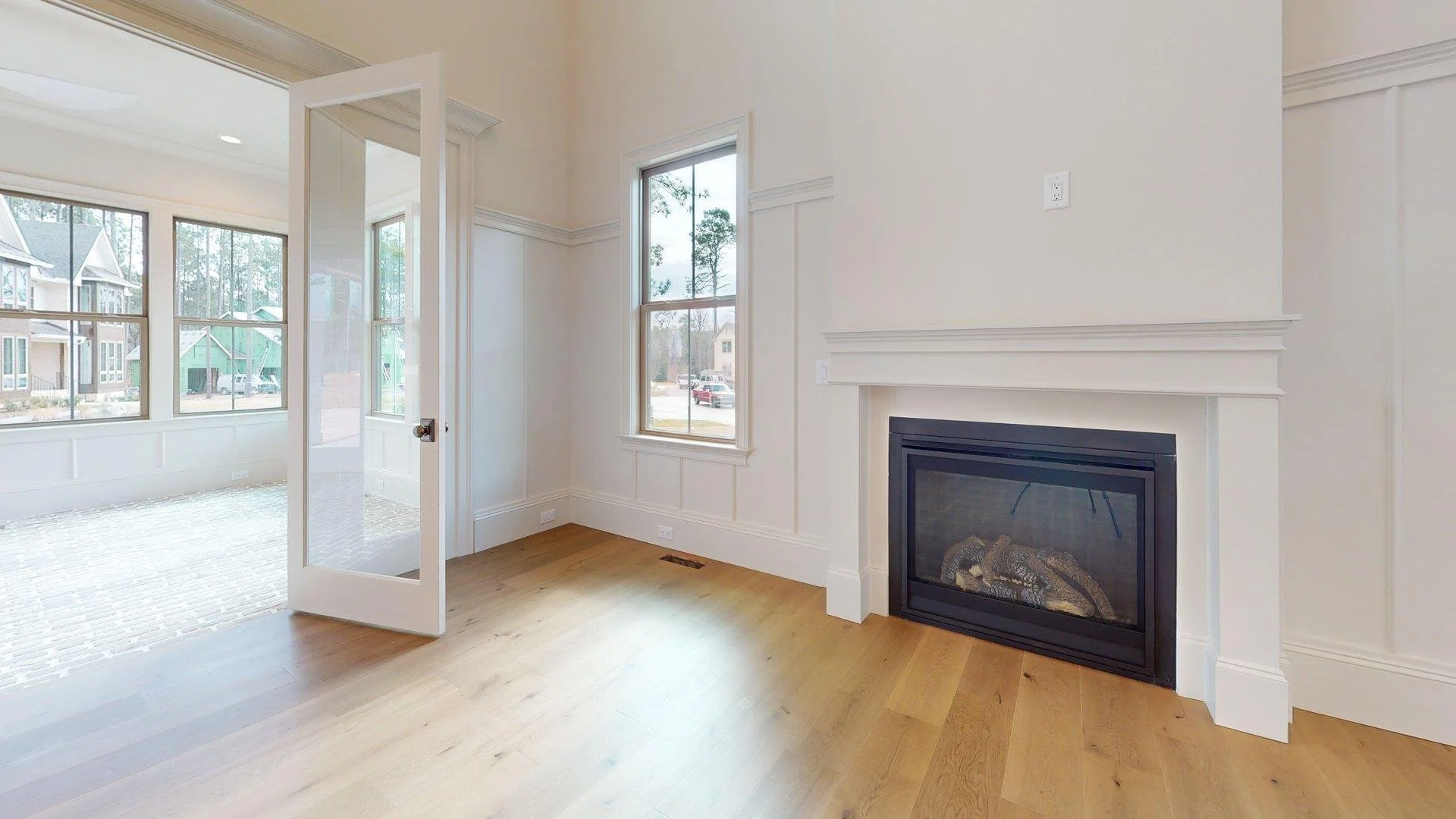 300-Sloan-Lane-Living-Room 7.jpg