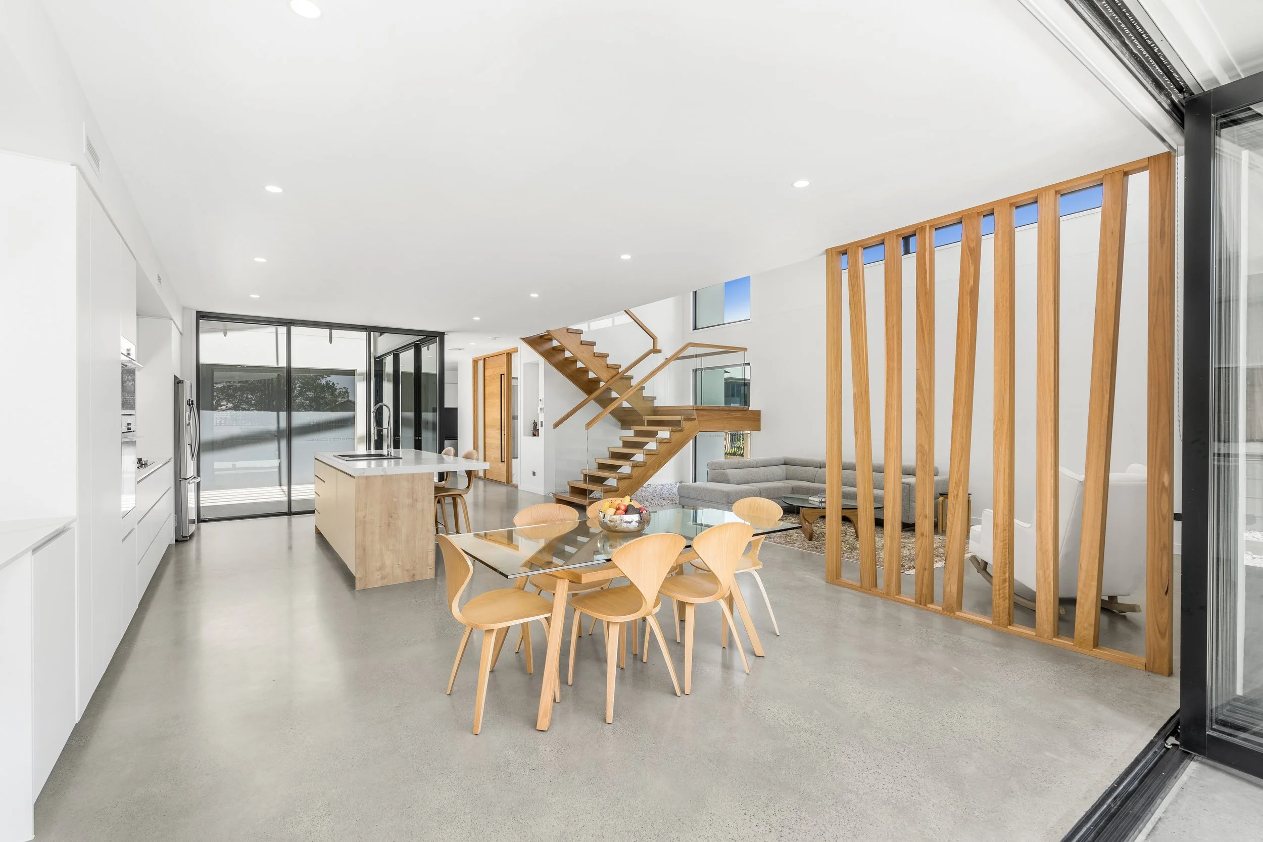 18 Warren Street, Wakerley -  (5).jpg