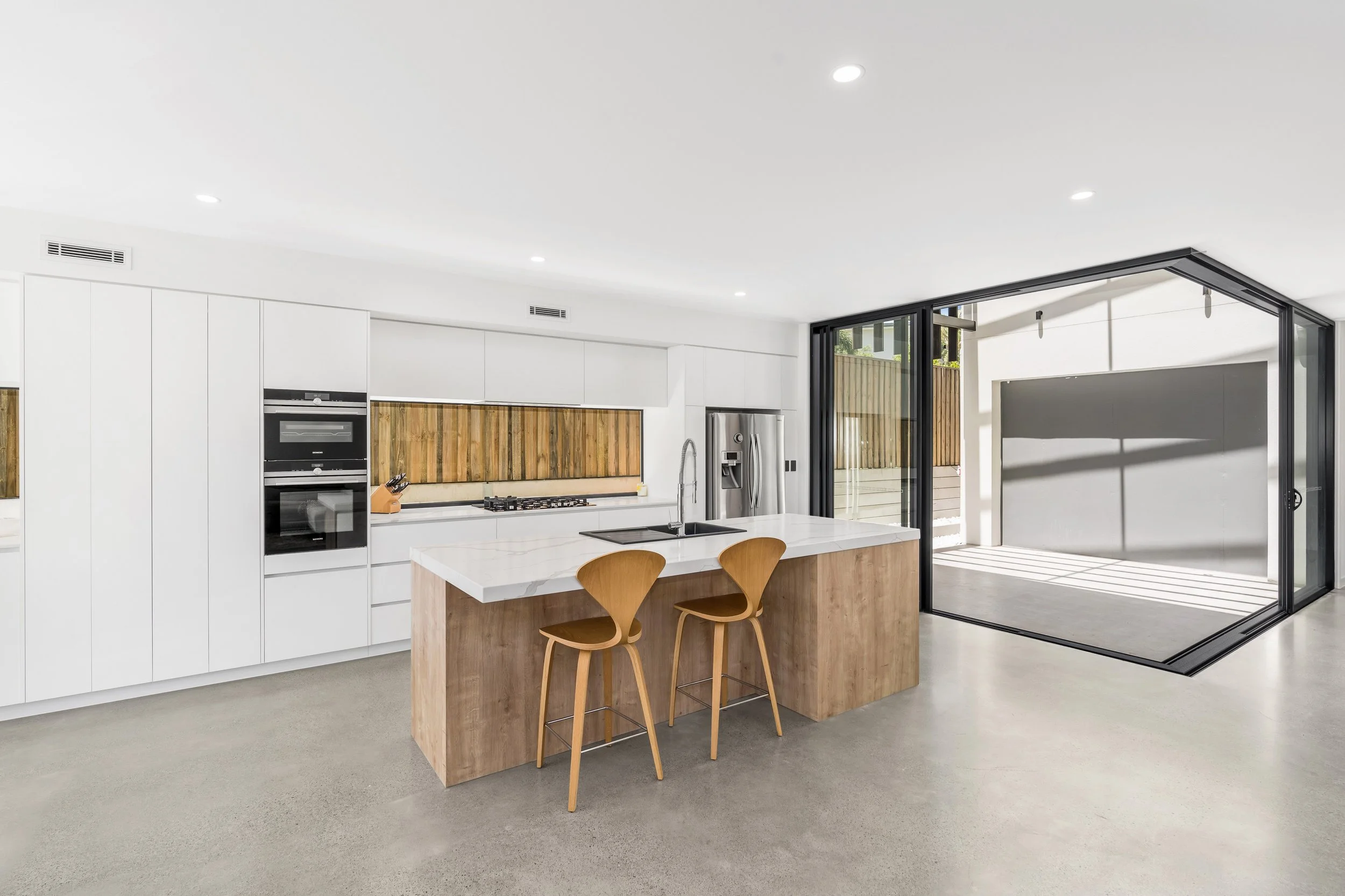 18 Warren Street, Wakerley -  (6).jpg