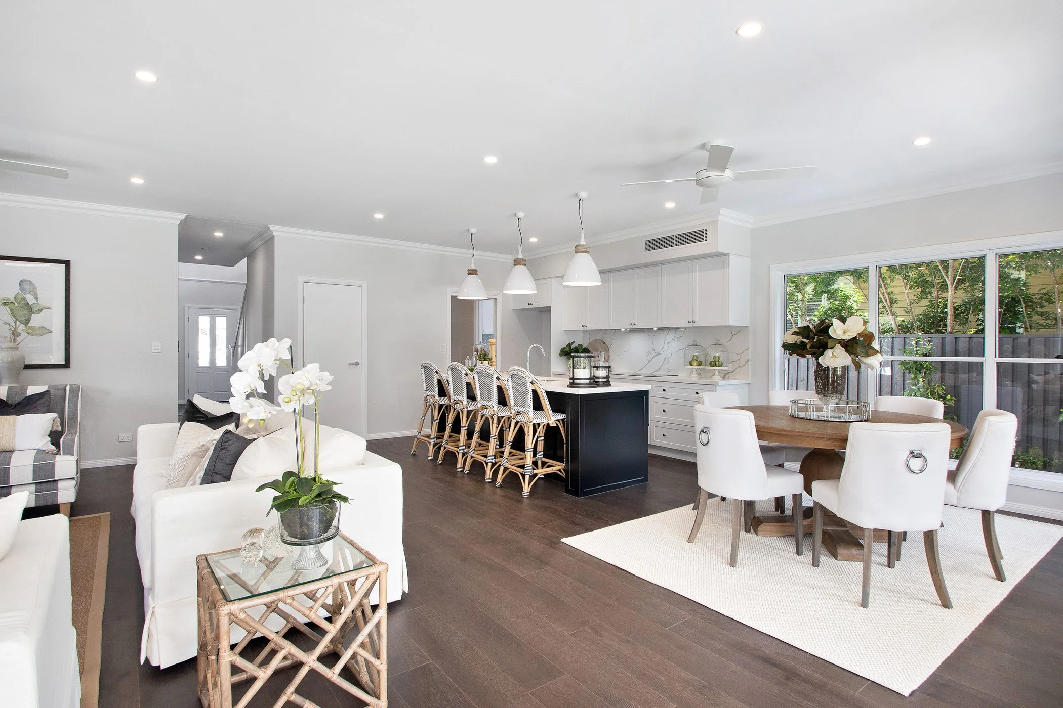 24-Dining Room_3.jpg