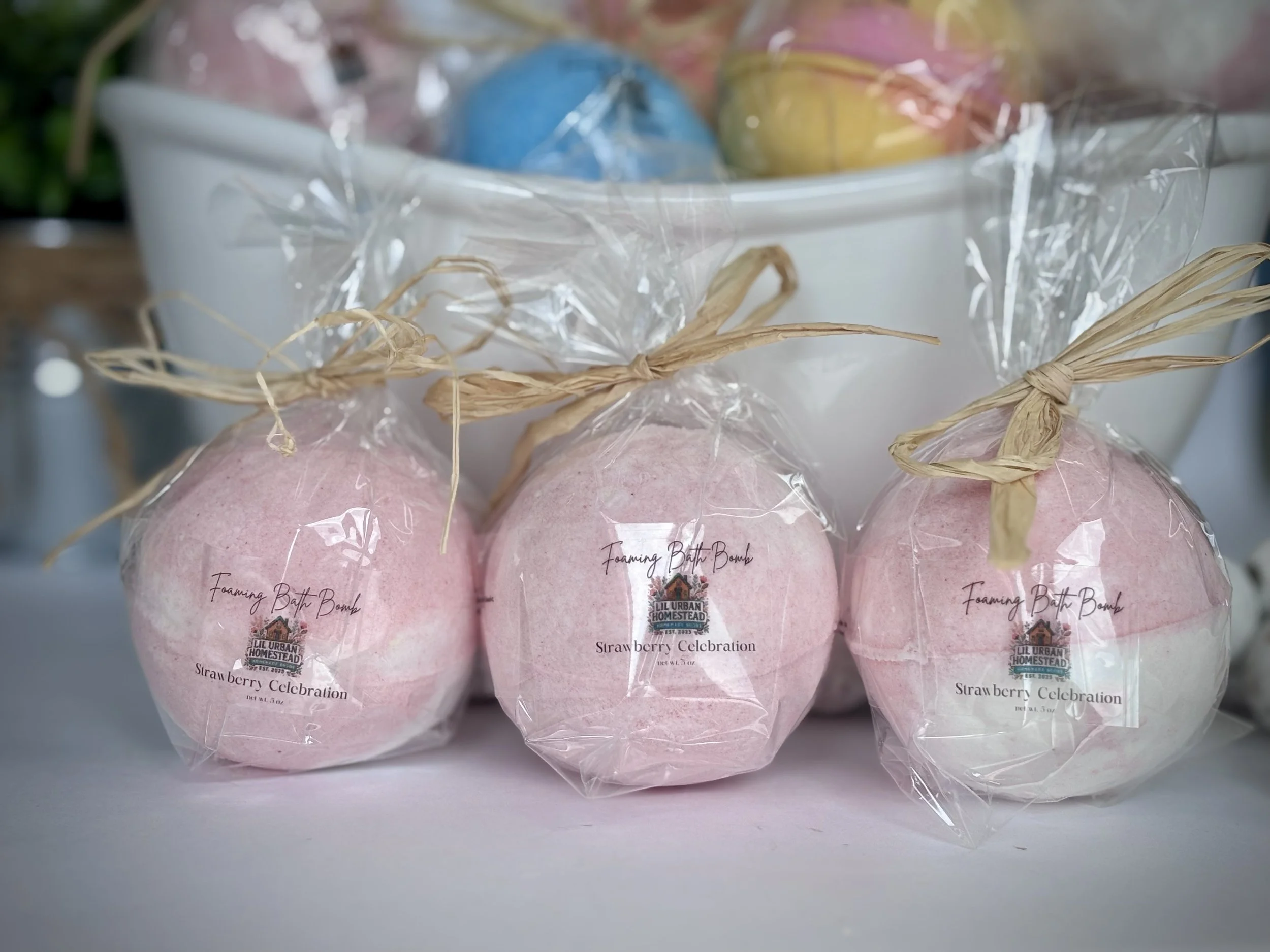 Bath Bomb - Strawberry Celebration