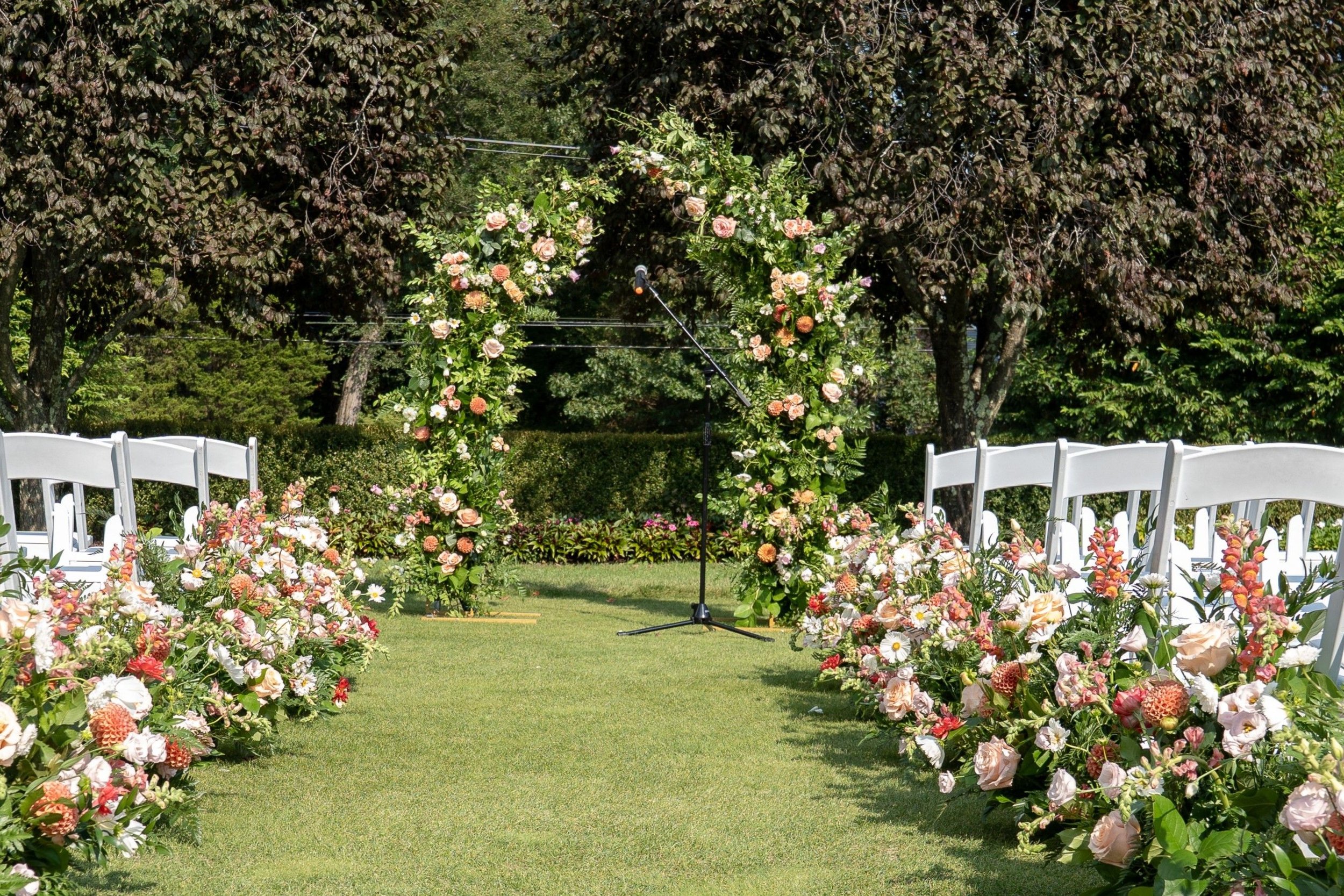 Outdoor wedding ceremony, garden country club