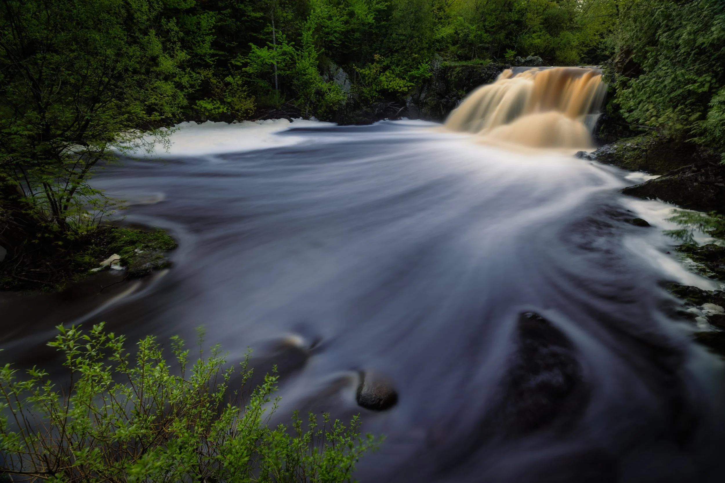 interstate-falls-waterfall-long-exposure.jpg