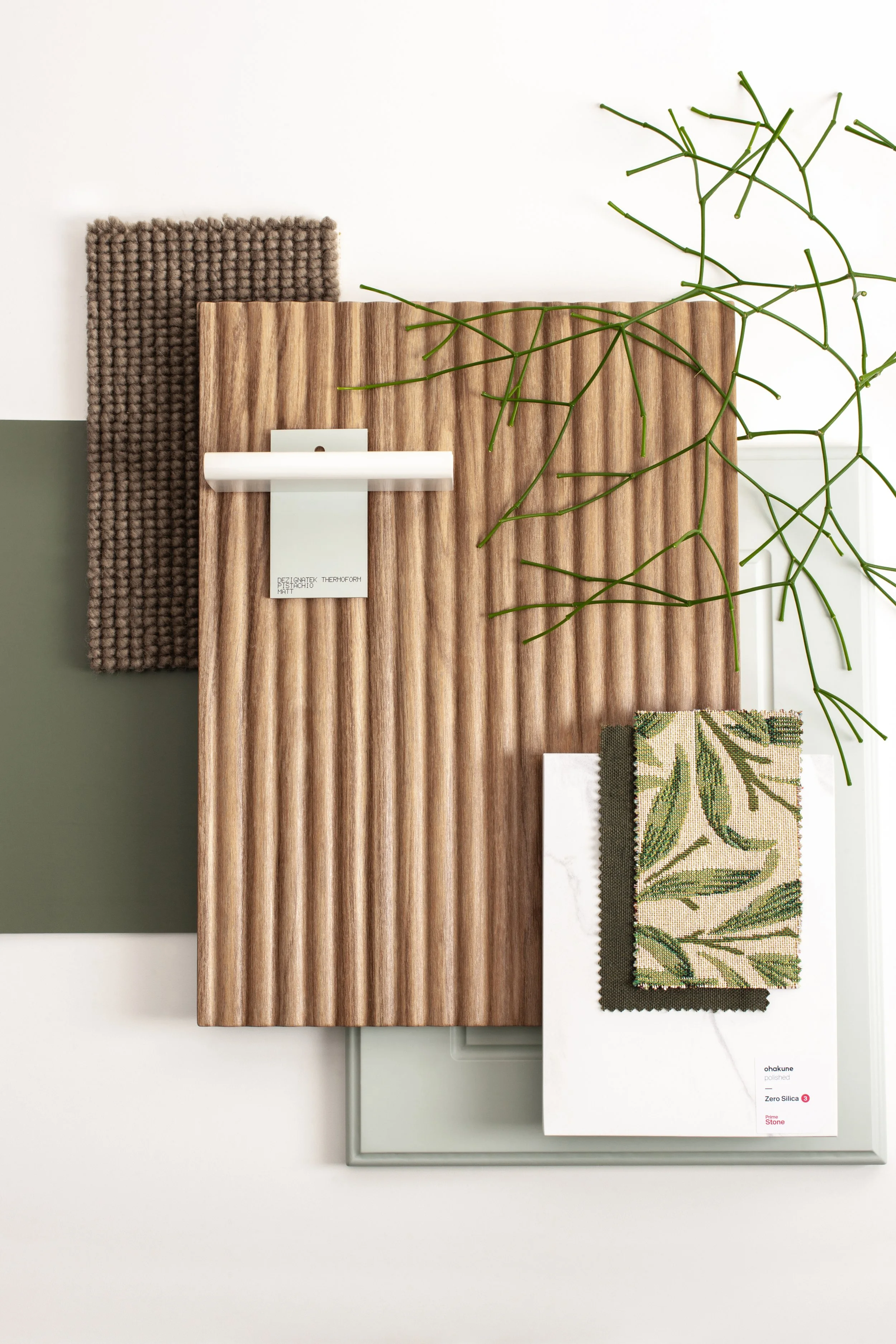 A refined woodgrain complements Dezignatek Thermoform range