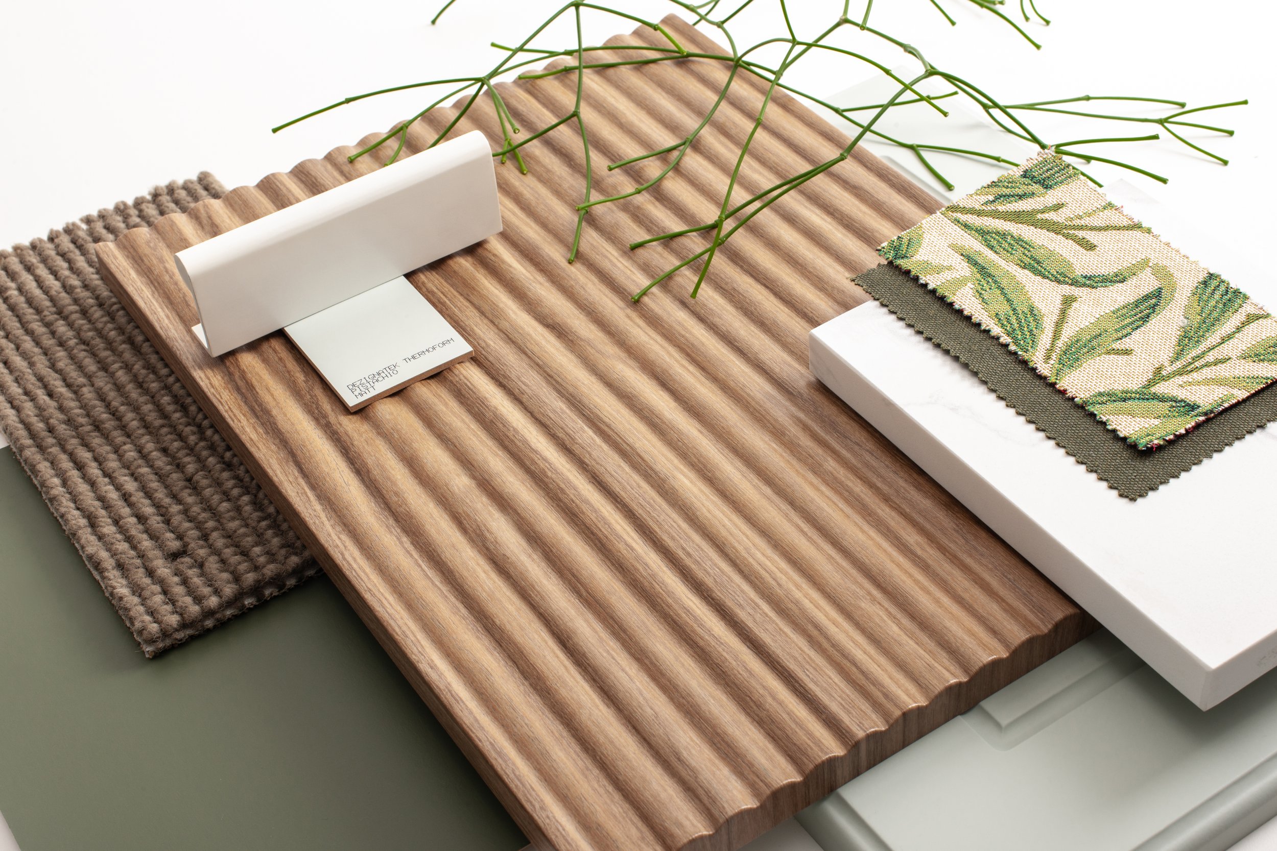 A refined woodgrain complements Dezignatek Thermoform range