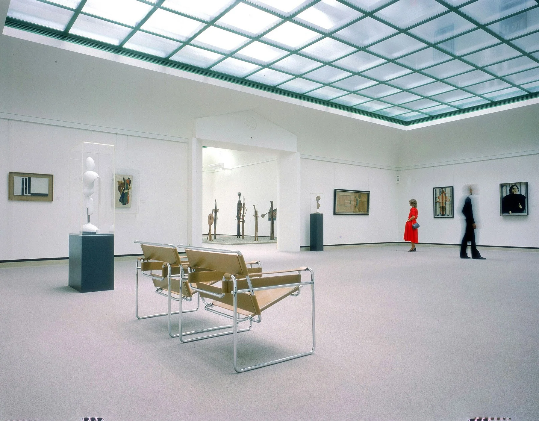 Marcel Breuer Gavina Wassily B3 spaghetti design biography bauhaus