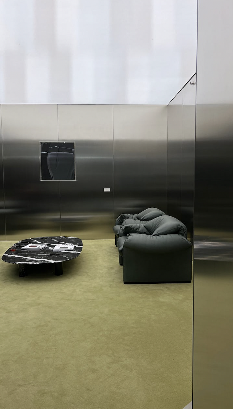 Vico Magistretti maralunga selene artemide 1970 design history biography