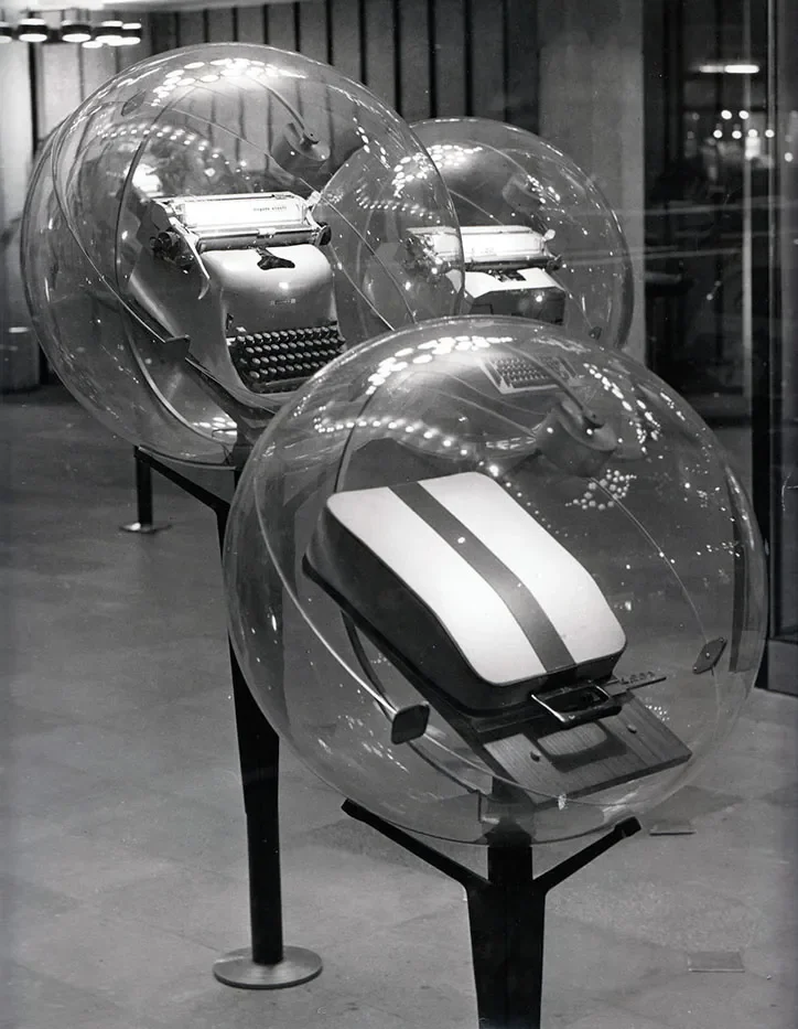 ICA: Olivetti Showroom, Barcelona, designed by BBPR (1965). Photo: F. Català Roca, courtesy of Navone Associati, Milan