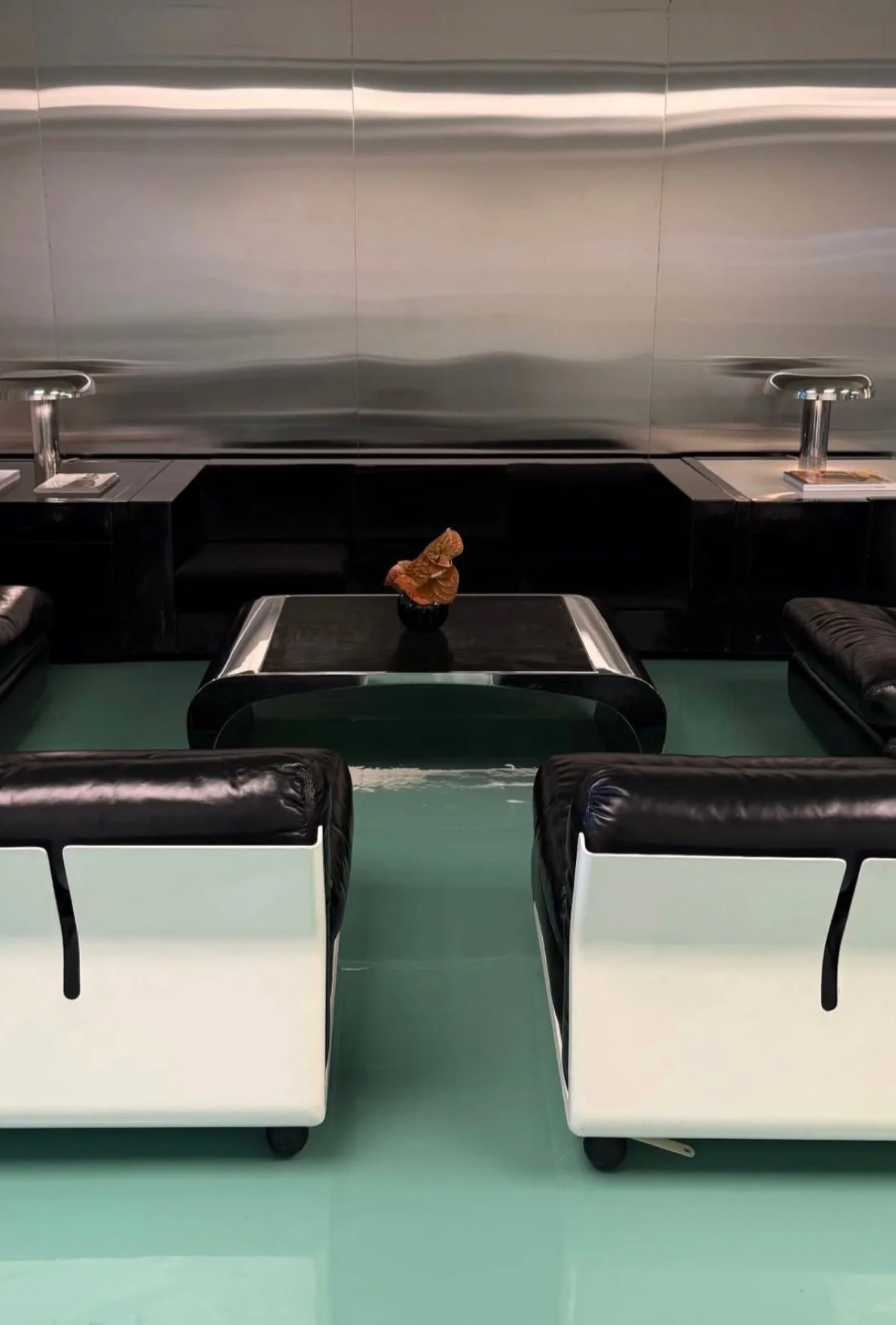 Amanta modular lounge designed by Mario Bellini in 1966 for the manufacturer C&B Italia