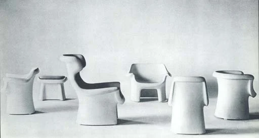Armchairs for Cassina (1965): Armchairs of various heights and sizes, in which Mangiarotti studies, and especially experiments, the molding of expanded polyurethane.