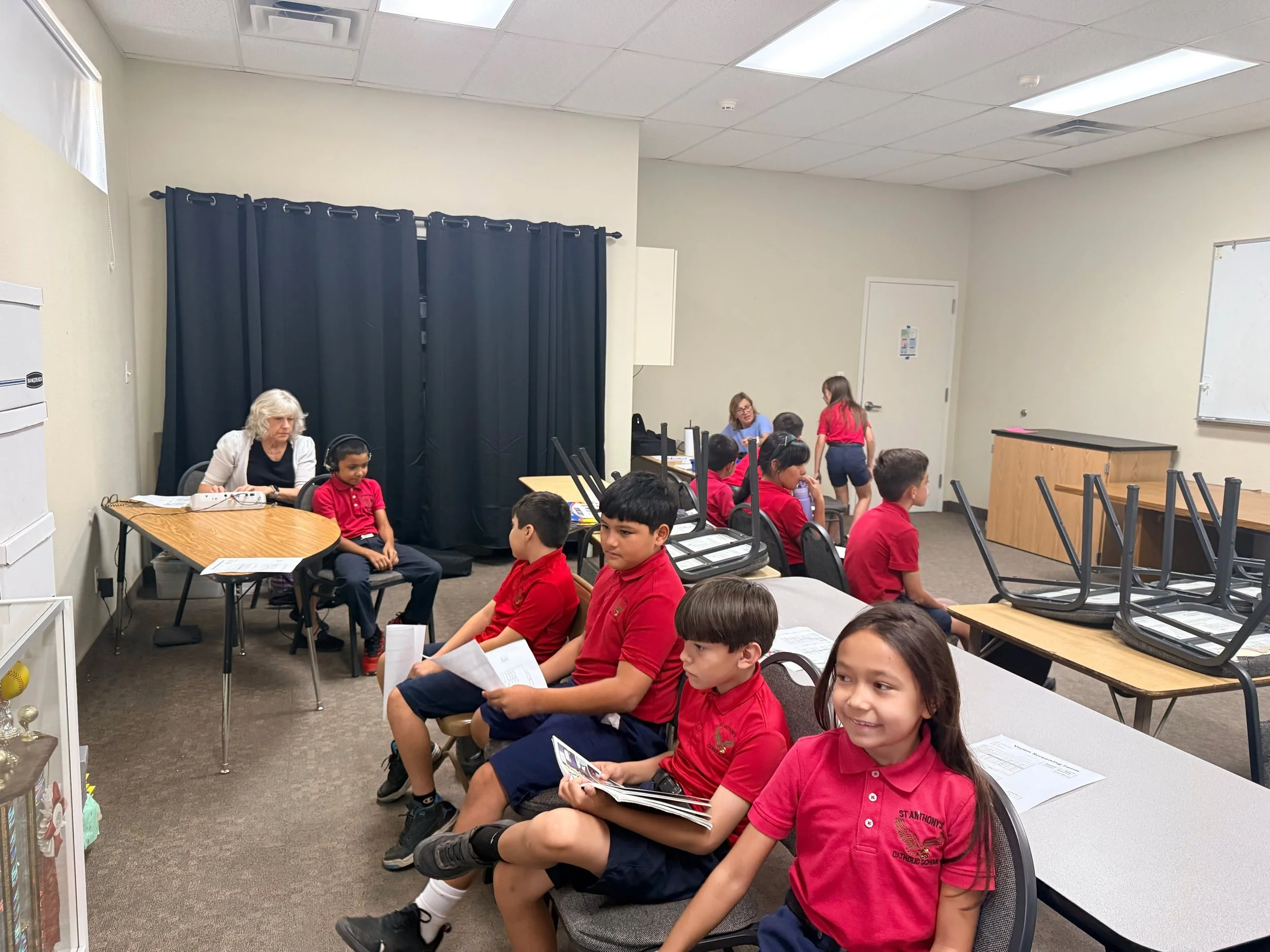 👀👂 Seeing &amp; Hearing Our Way to a Healthy School Year! 💚💛

Our students had their vision and hearing screenings today! We are so grateful to Ocotillo Learning Alliance for providing these important screenings and helping us support the health 