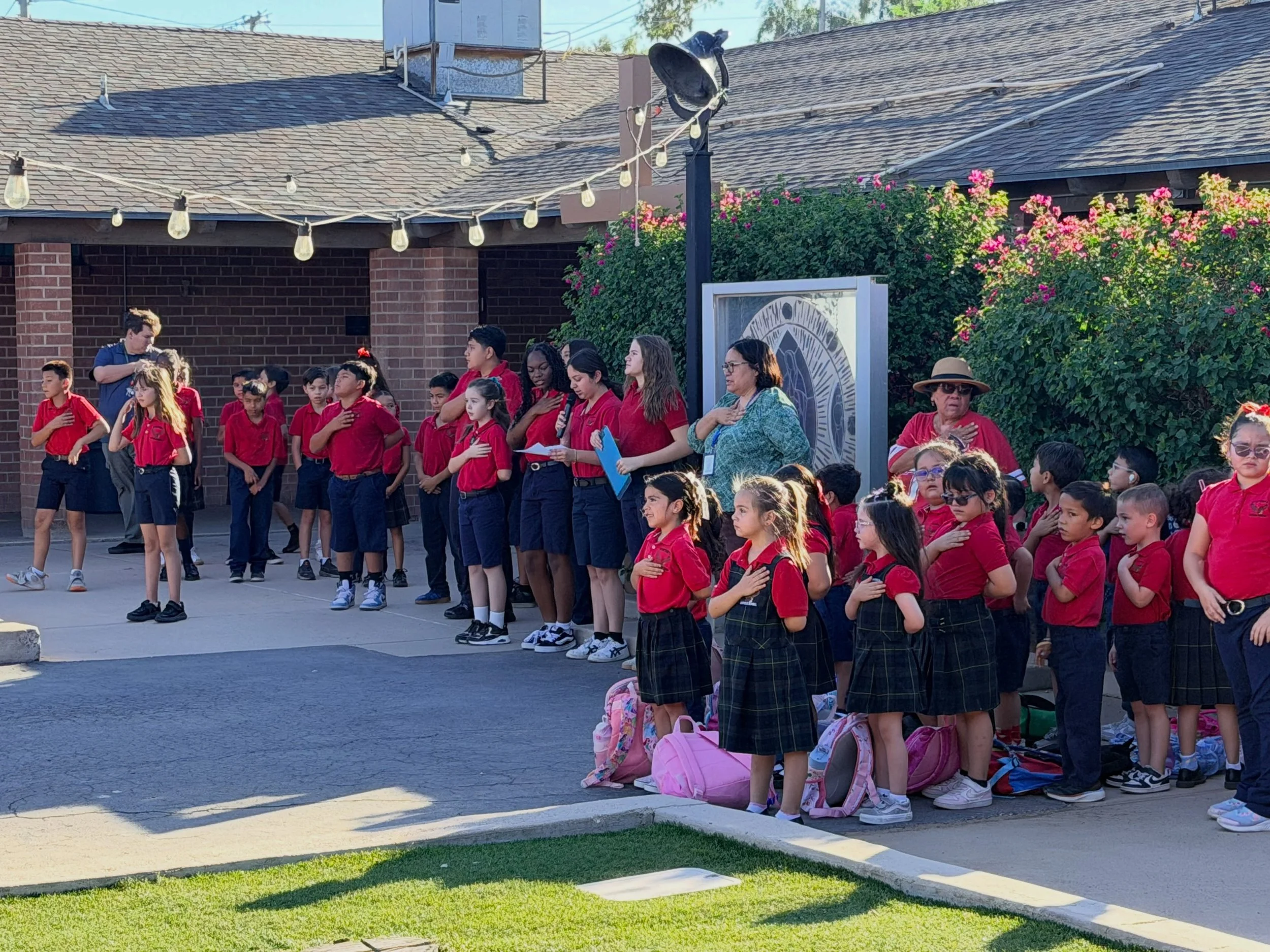 🇺🇸 We Remember. We Pray. We Honor. 🇺🇸

This morning, our St. Anthony students gathered together in prayer and remembrance as we reflected on the tragic events of September 11, 2001.

We remembered the moments that changed our nation forever:
🕊️ 
