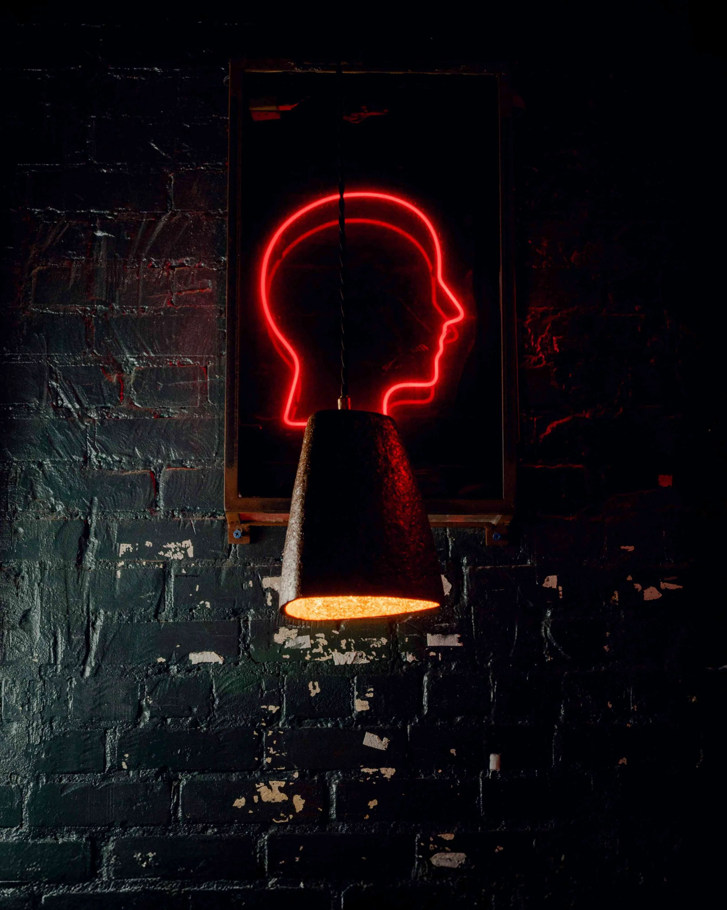 Encore! Biomatériaux - Ōmbra : lampe conçue à partir de déchets organiques