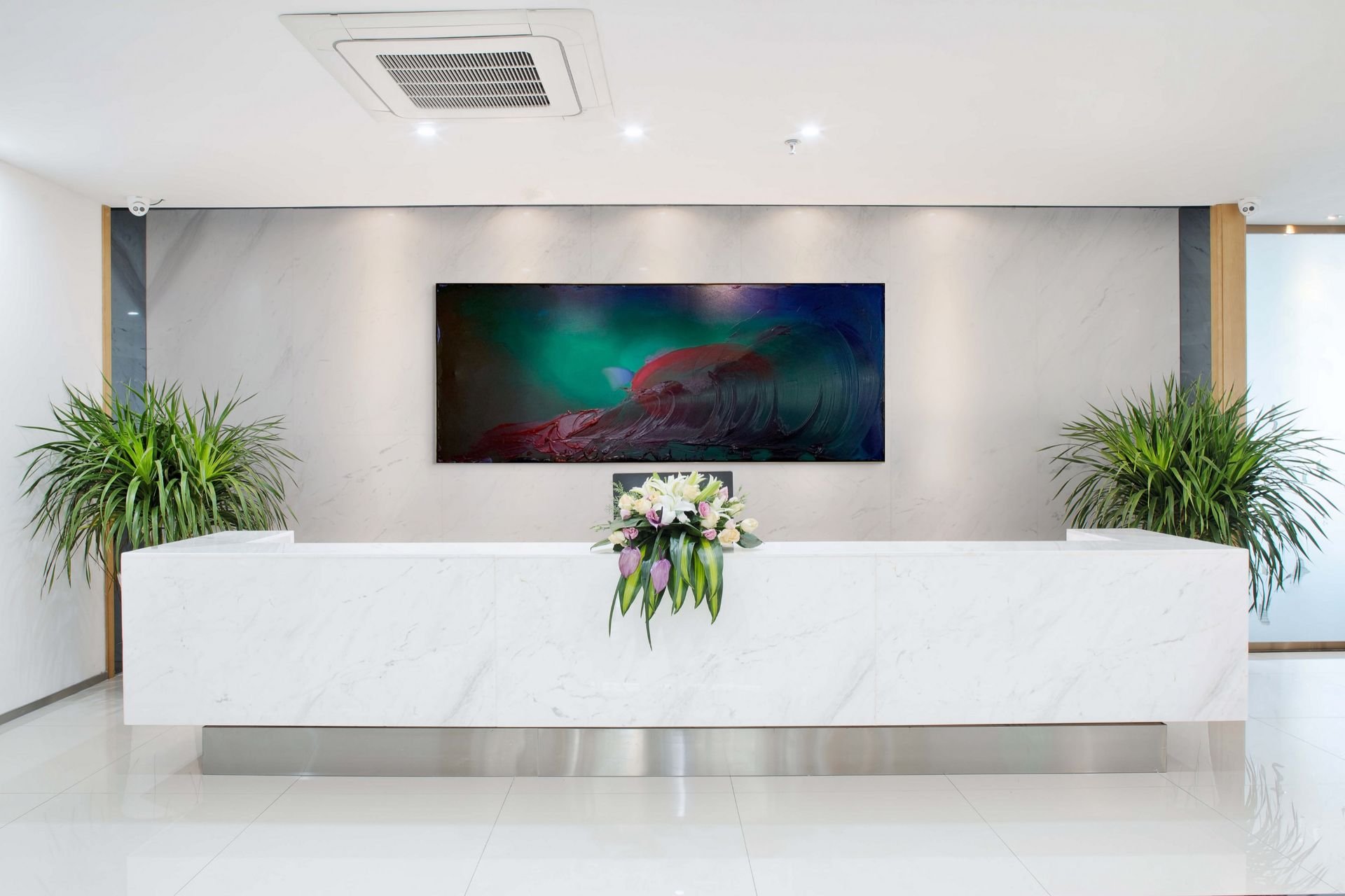 Canadian Abstract Artist Joseph Drapell Far Greater than Presence on a wall