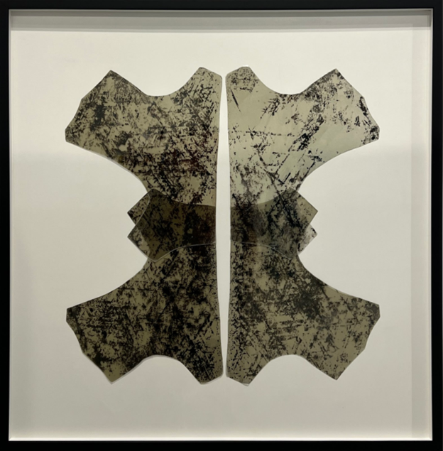Alex Chorny.
Untitled, 2024 (24-029)
bookmatched muscovite mica sheets on melamine
33.25" x 32.75"
$1,750