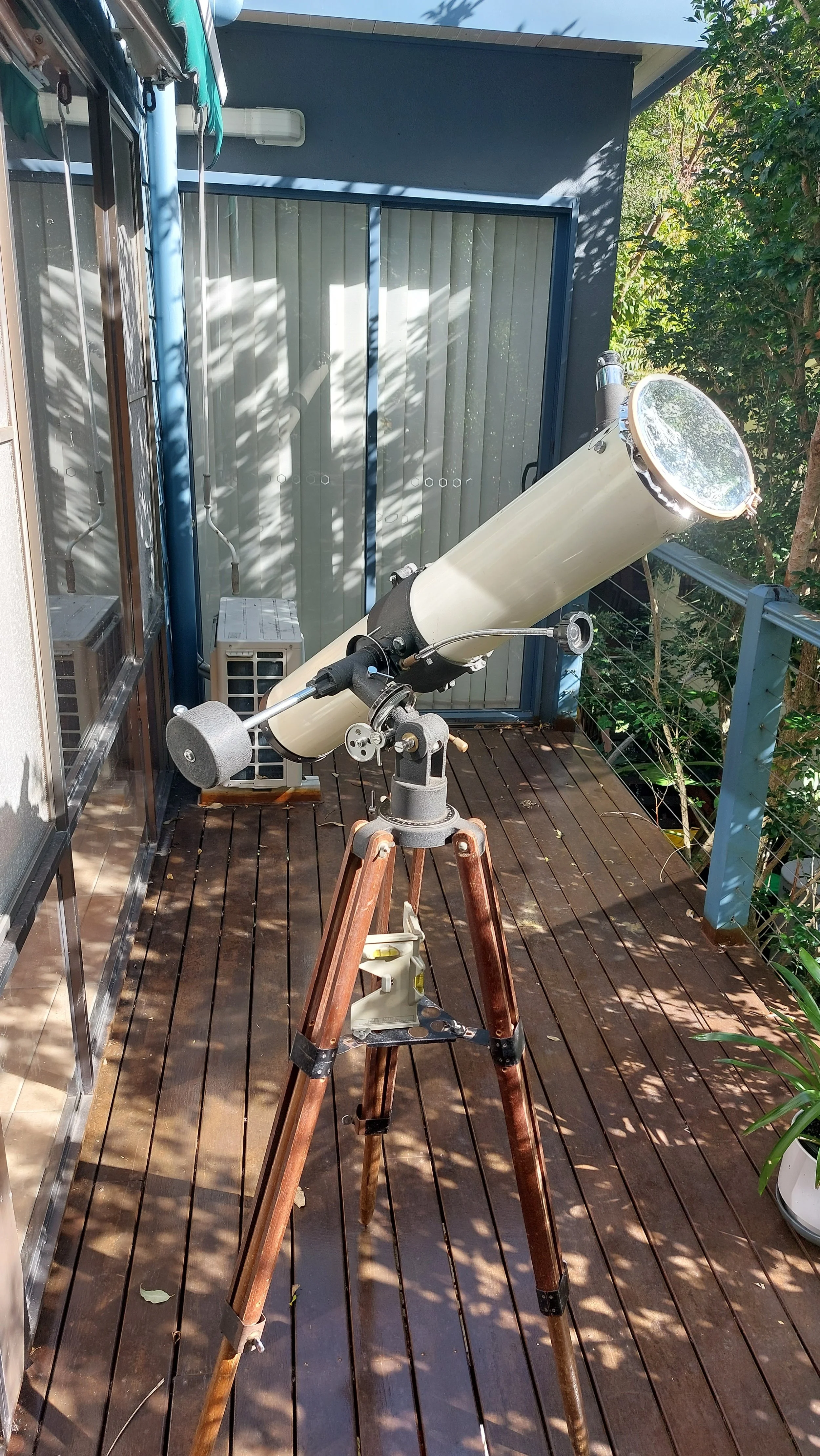 My First telescope - the Tasco Newtonian 4.5 inch Telescope