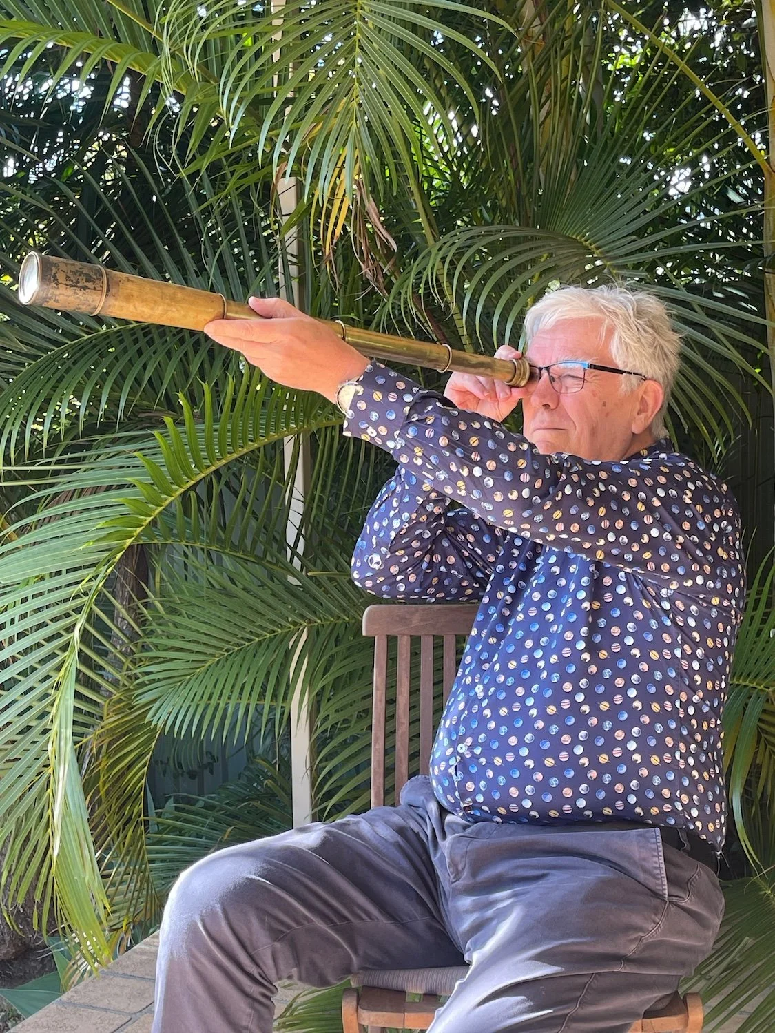 GordonNurse_StarryNightTours_Operator_Guide_Looking Through_His_Grandfathers_Brass_ telescope2.jpeg
