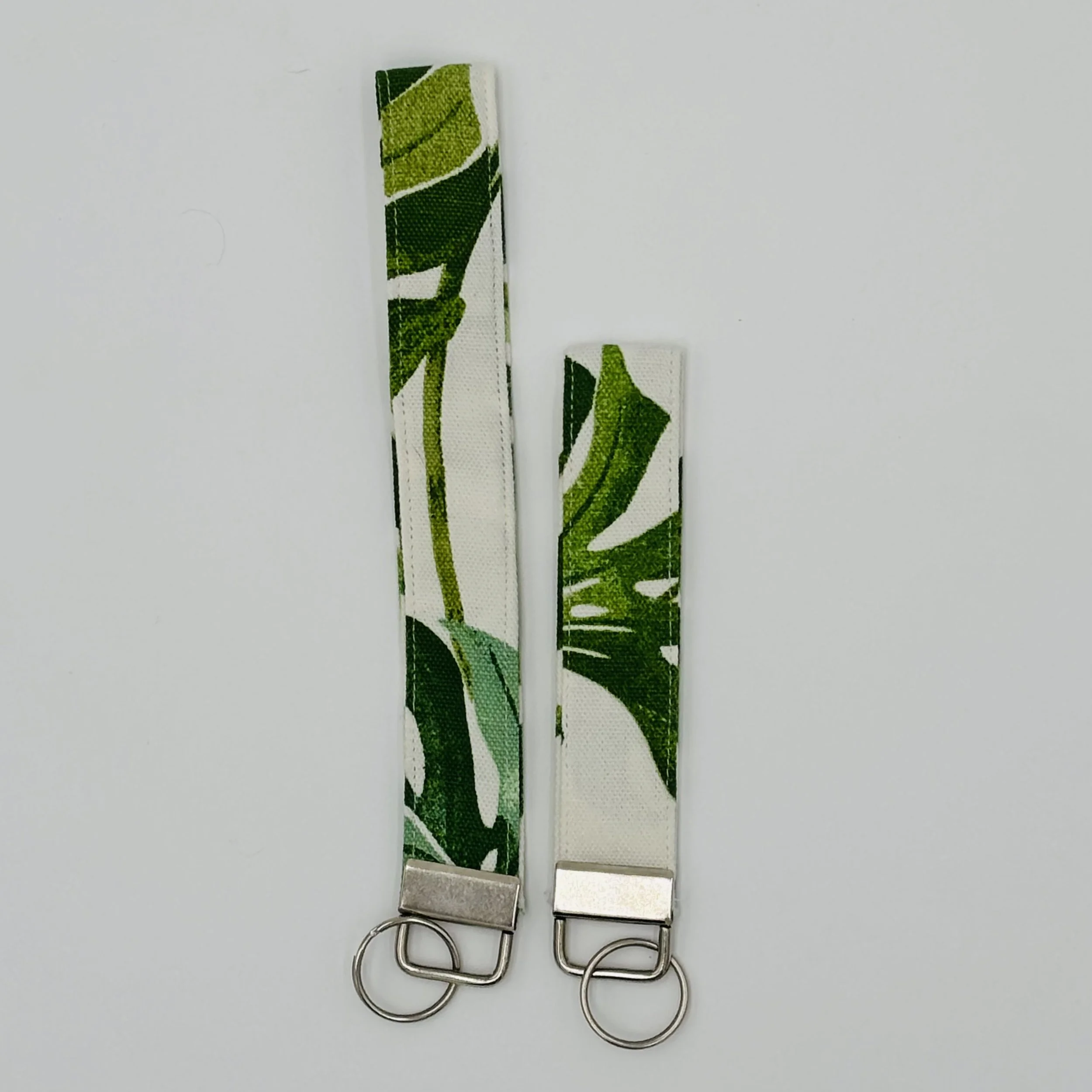 Monstera Wristlet