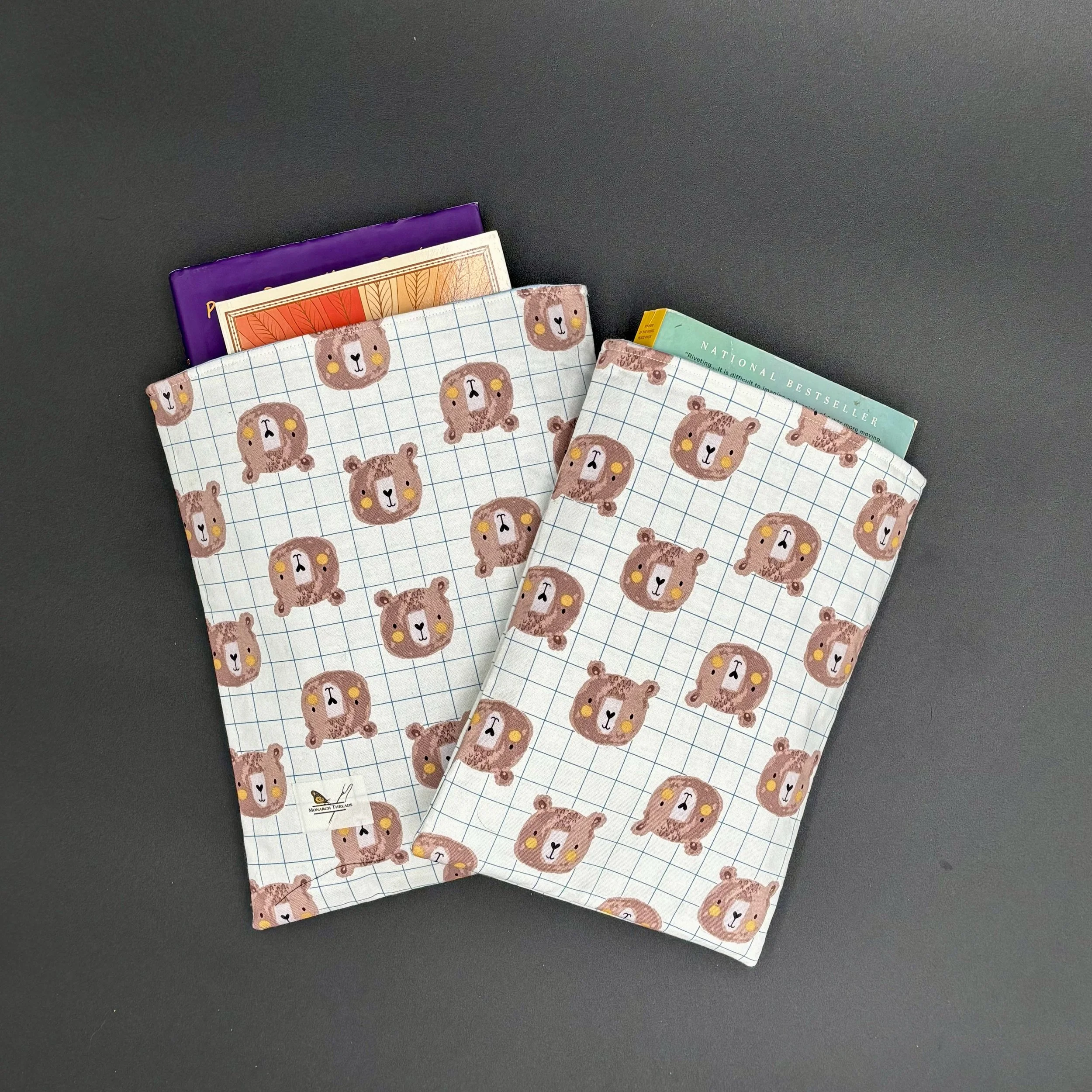 Ositos Book Sleeve
