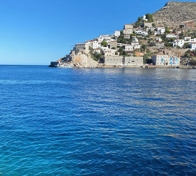 Return to Flow – Yoga Retreat in Hydra