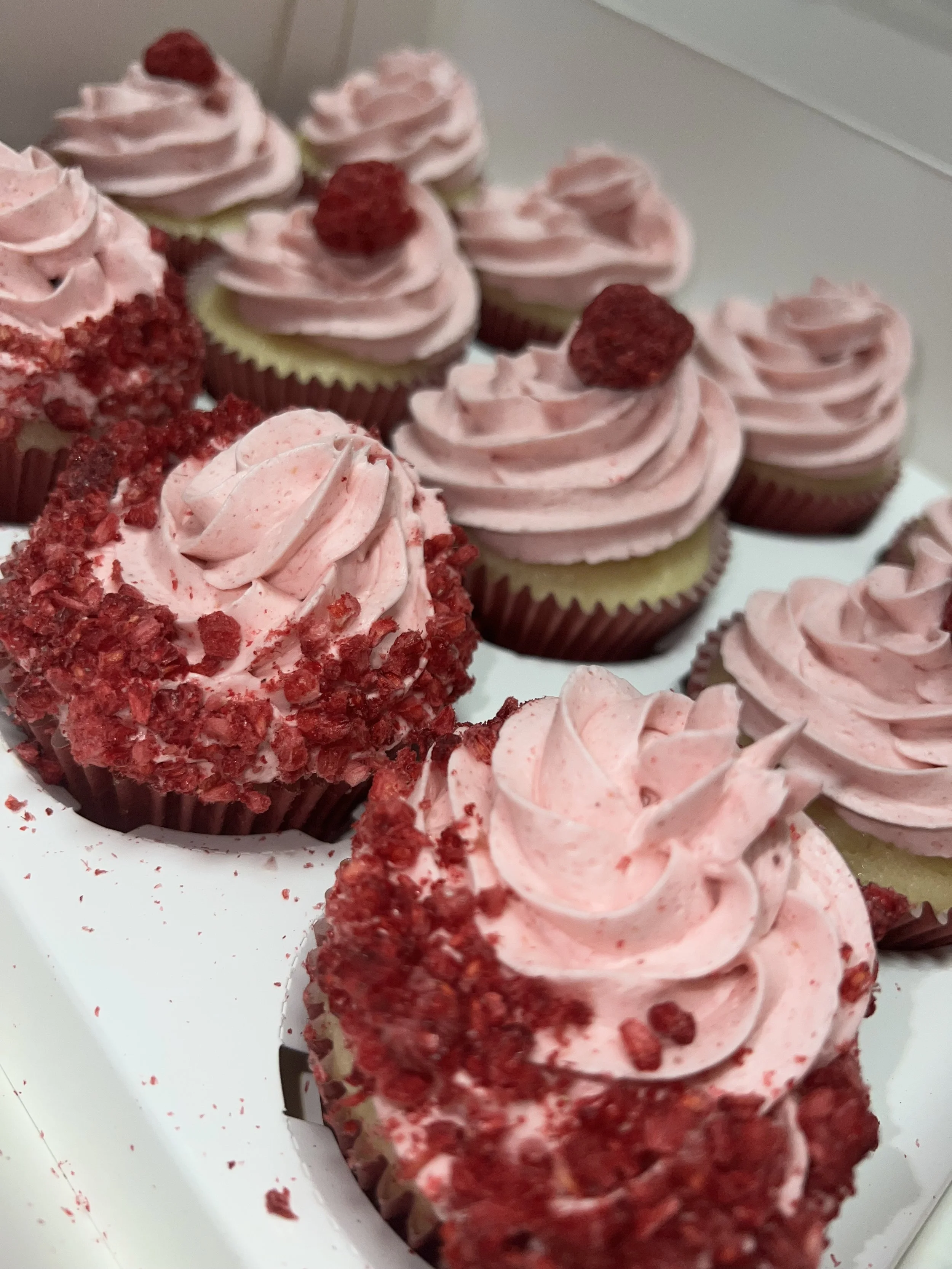 Raspberry Lemonade Cupcakes
