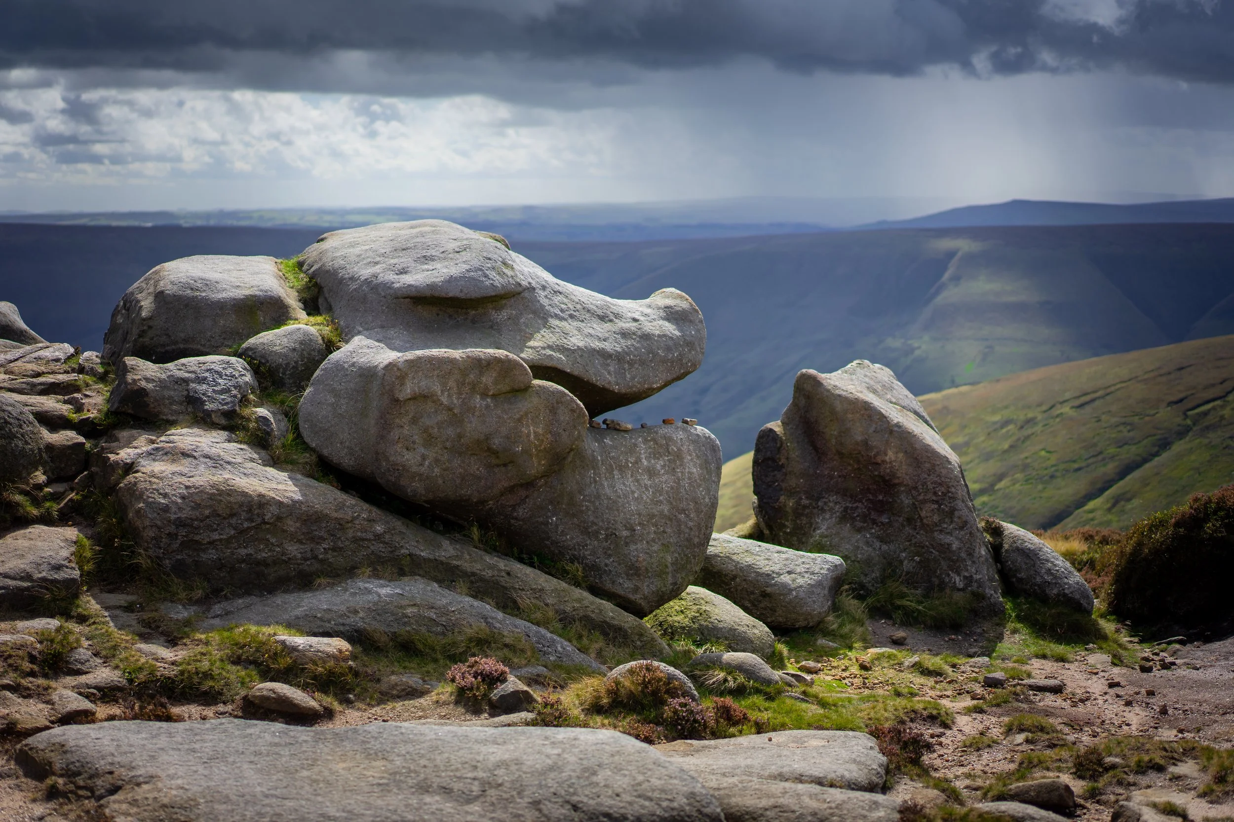 Pig rock. Woolpacks, Kinder Scout, Derbyshire.