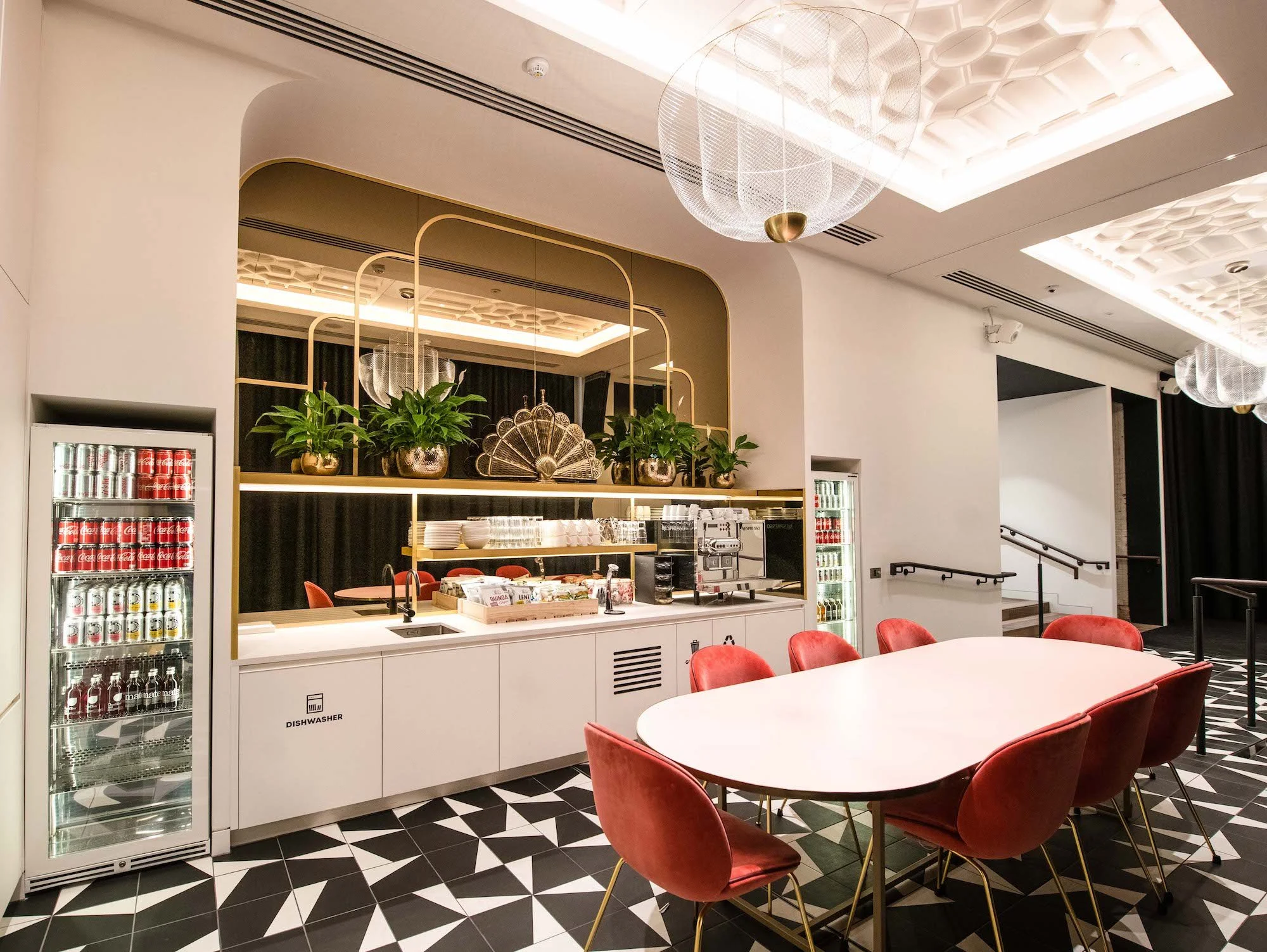 JNV_SPOTIFY_LONDON_OFFICE_03.jpg
