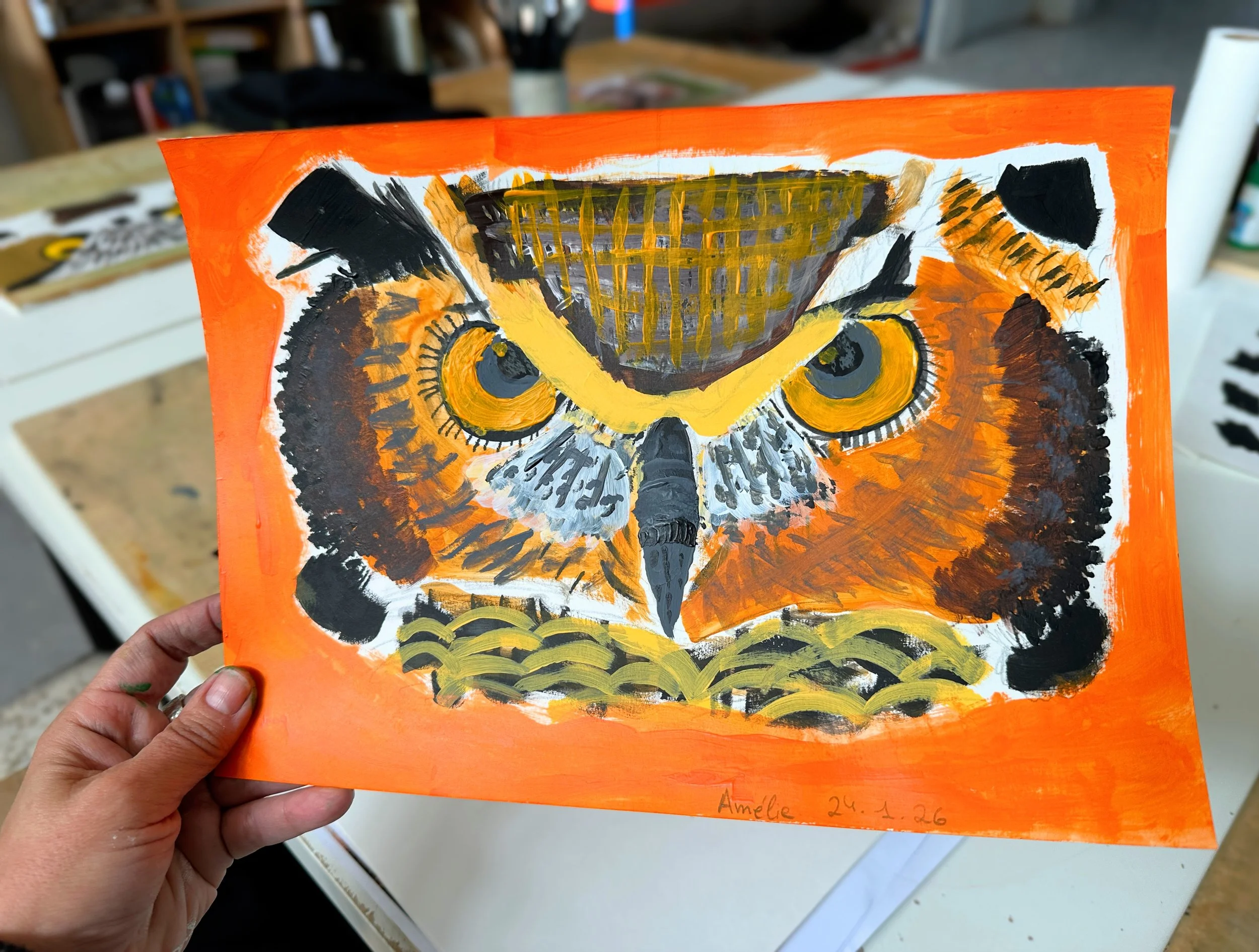Owl acrylic painting - can be linked to KS2 animals and living beings and their habitats. Colour mixing, complementary colours and using different techniques such as impasto for creating texture.