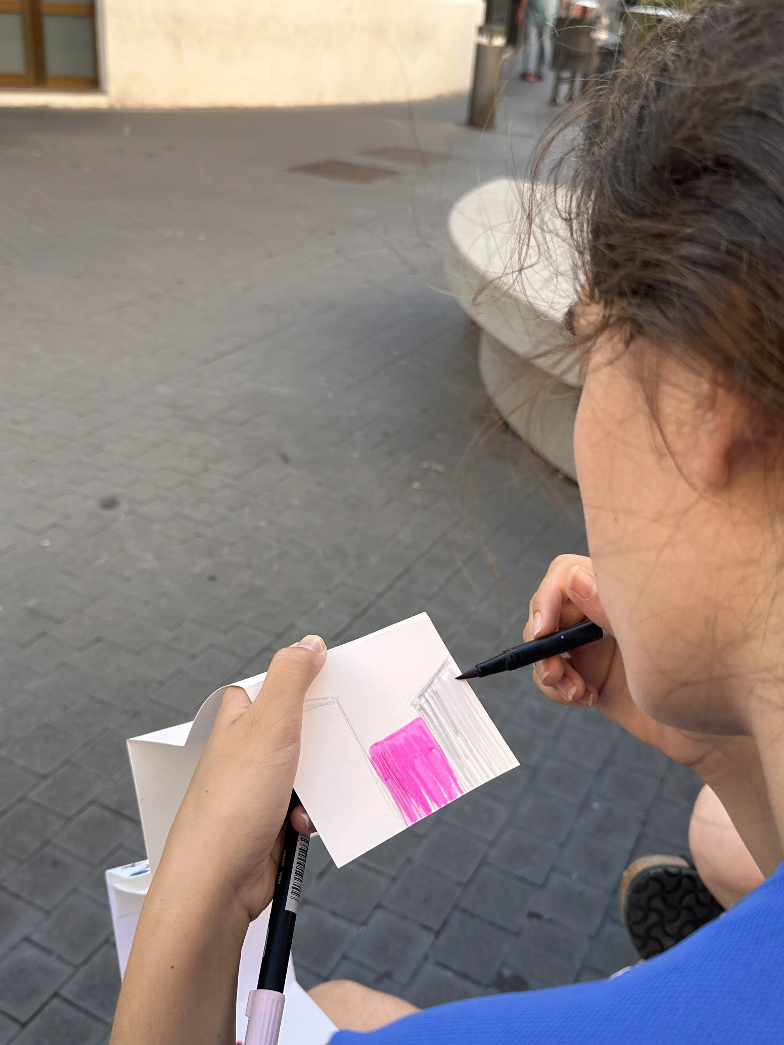 Classes d'anglès creatius a Barcelona. Urban Sketching per a adolescents a Barcelona - en quaderns de dibuix fets a mà