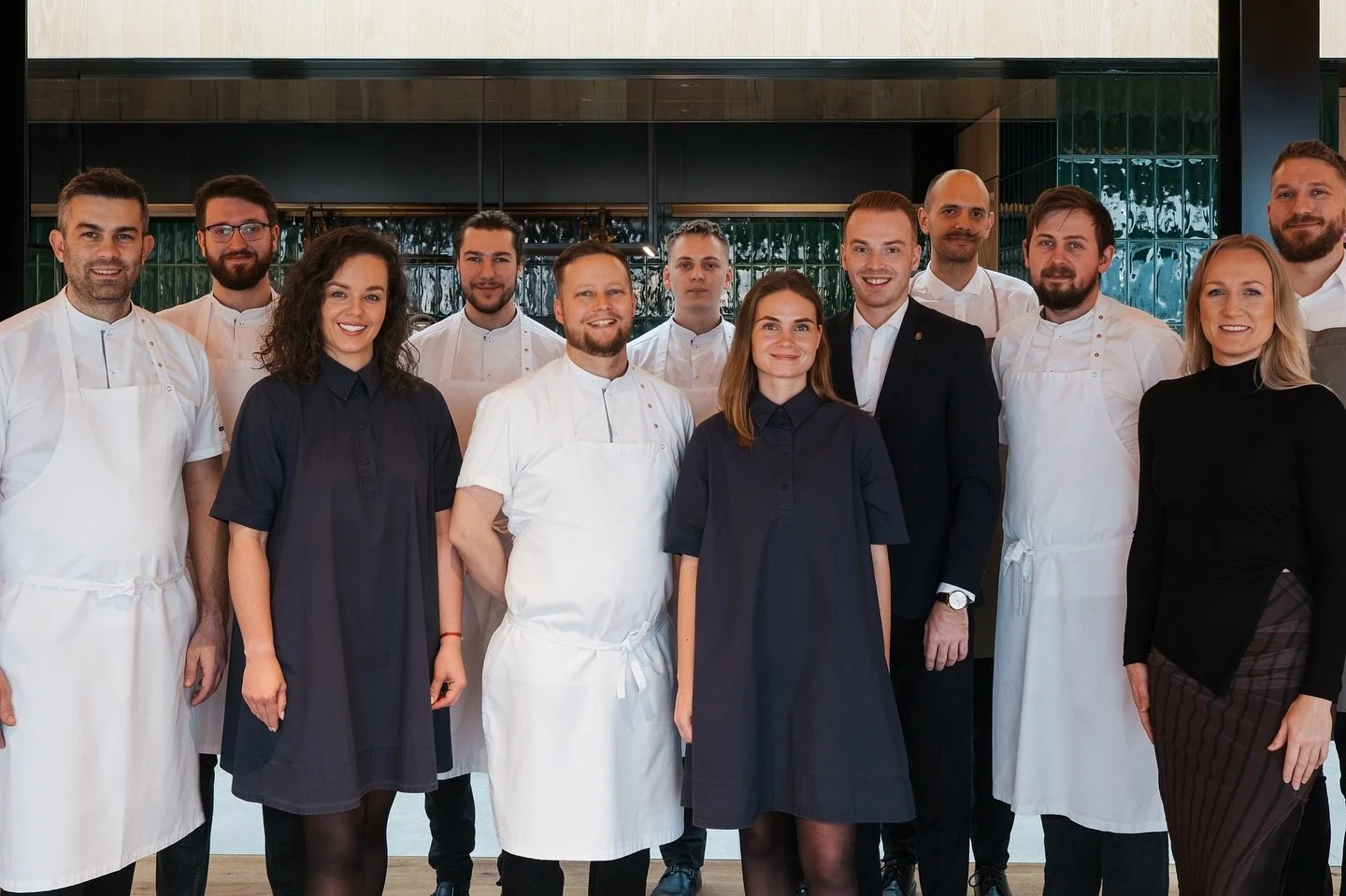 spoločná foto.jpg