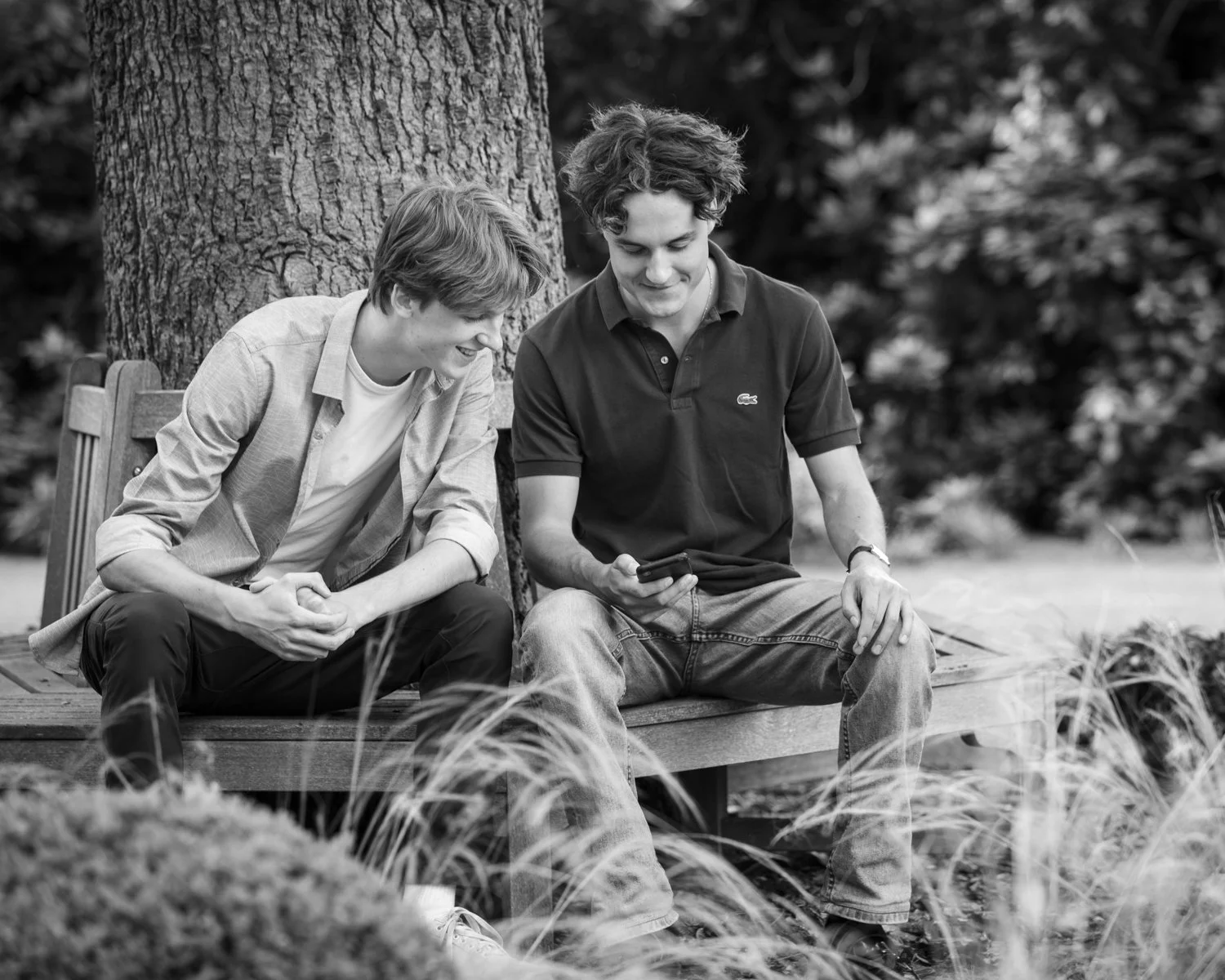 brothers-laughing-phone-photo-blackwhite.jpg