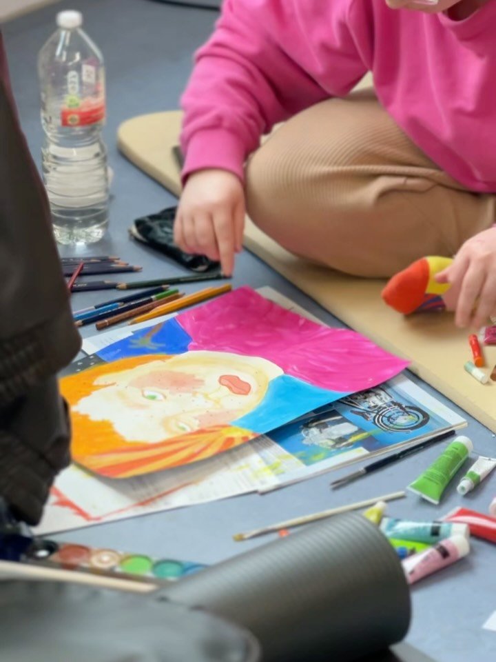 Glimpses of our first class last week in our elective course Creative Transformation through Expressive Arts Practice 🫶

Exploring self-identity with an intuitive and experimental focus. Letting the expression lead the way and seeing what shows up o