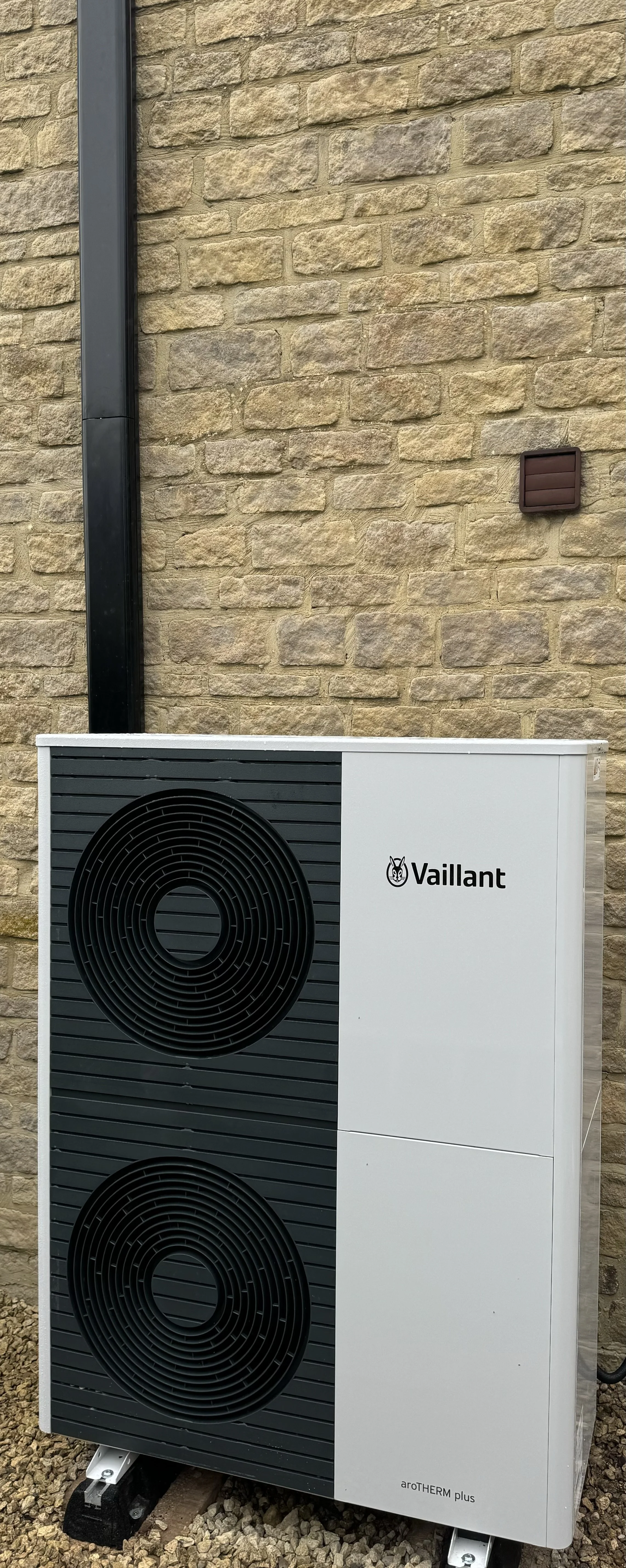 air-source-heat-pump-retrofit-sheepscombe-4.jpg