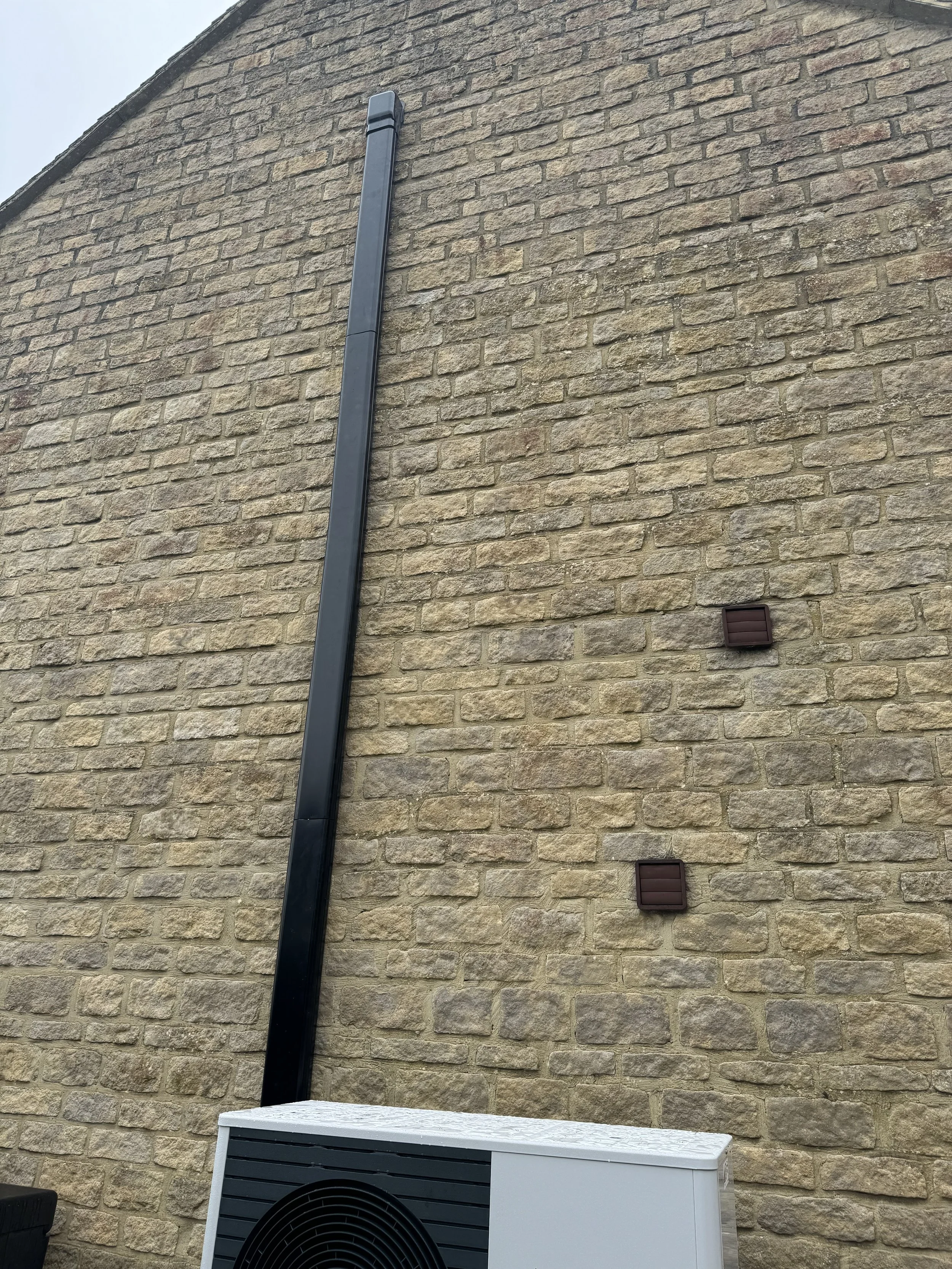 air-source-heat-pump-retrofit-sheepscombe-3.jpg