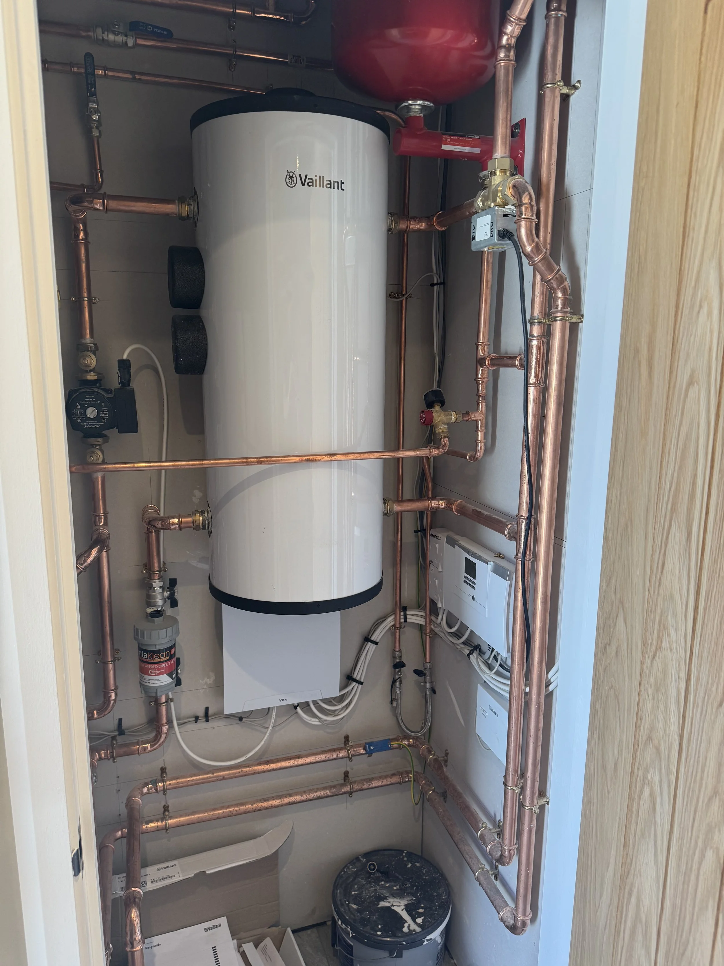 vaillant-air-source-heat-pump-charlton-kings.jpeg