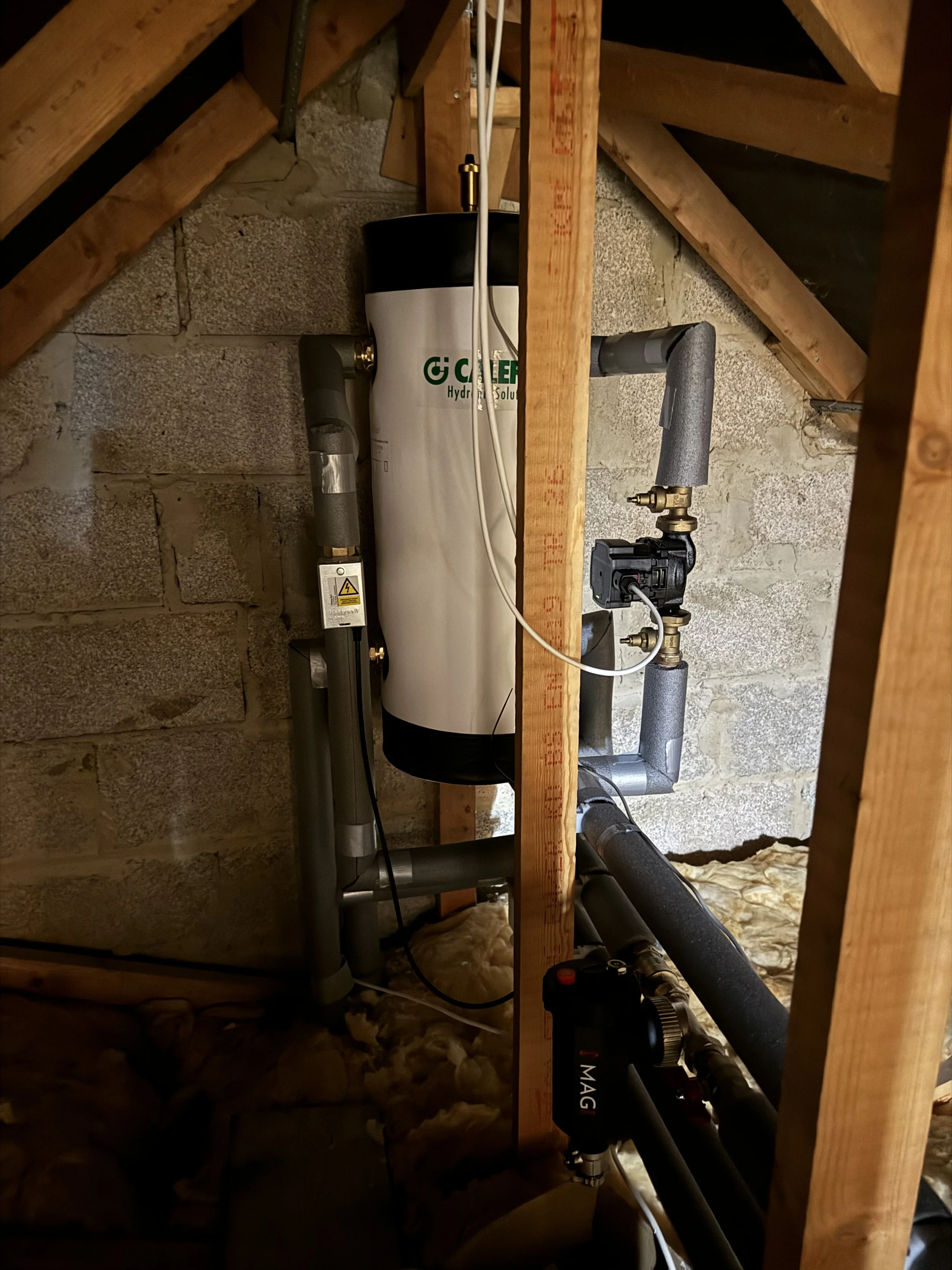 air-source-heat-pump-retrofit-sheepscombe-2.jpeg