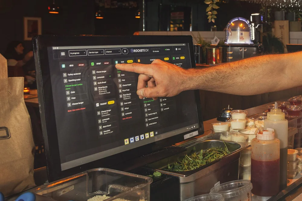 Guide to the Best Kitchen Display System For Your Restaurant (2025 ...
