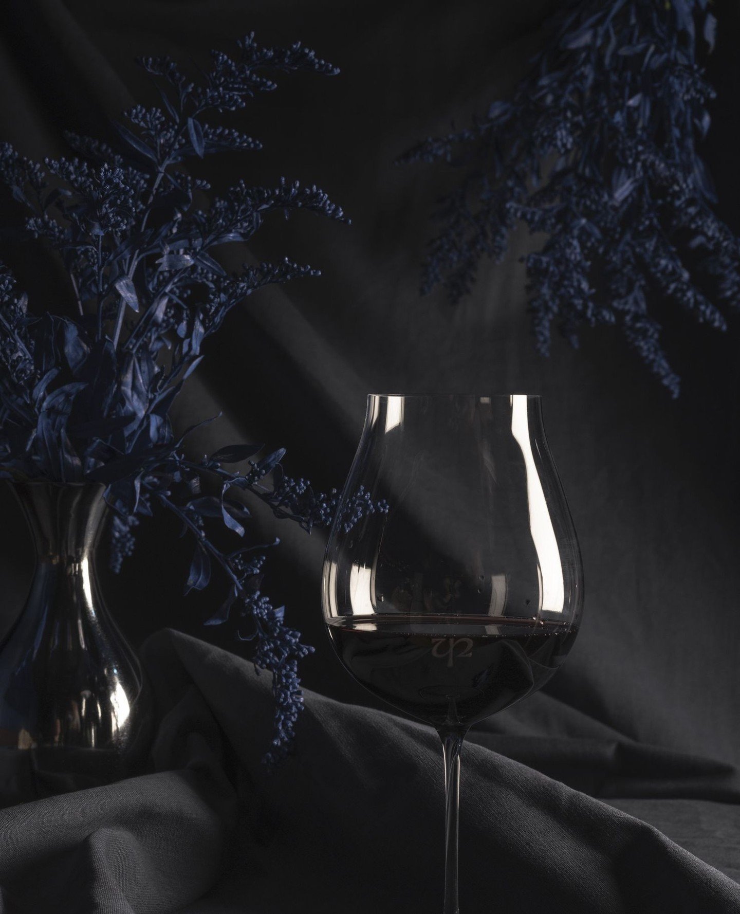 Vissir &thorn;&uacute; a&eth; hj&aacute; okkur finnur &thorn;&uacute; yfir 20 tegundir af v&iacute;num &iacute; glasi sem breytast reglulega!⁠🍷⁠Opnum 16:00 alla daga!