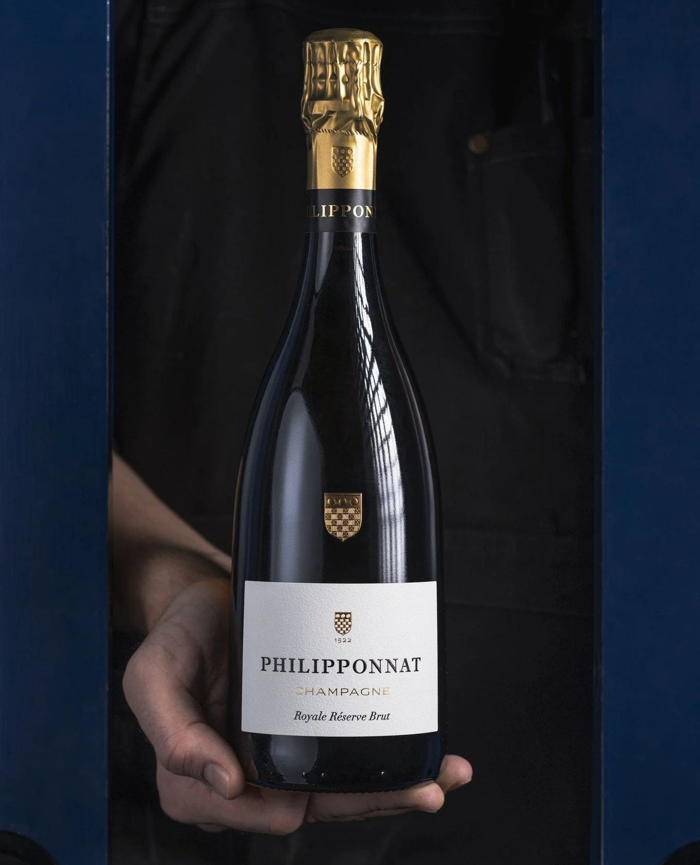 Kl&aacute;ra j&oacute;lagjafirnar og setjast svo &iacute; drykk?⁠
Opnum 16:00 alla daga &aacute; Uppi.