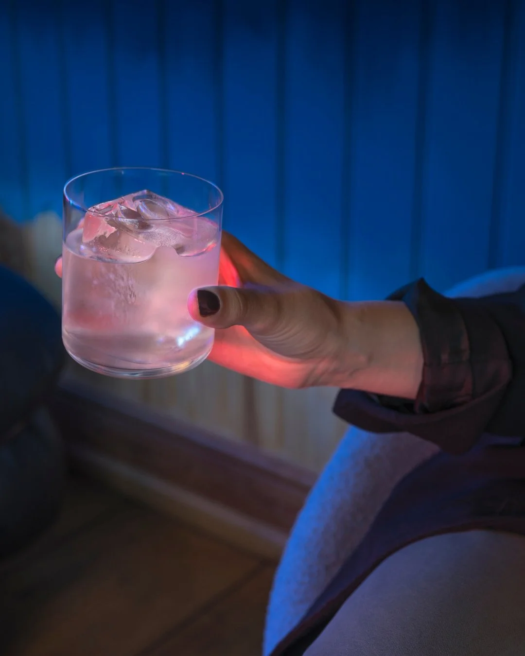 Happy hour 16:00 - 19:00 alla daga. ⁠
⁠
Uppi - A&eth;alstr&aelig;ti 12