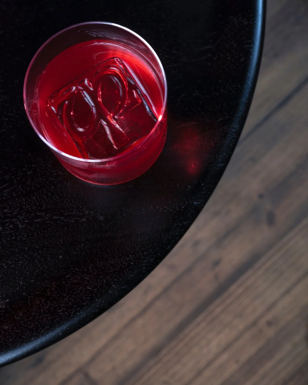 Opi&eth; alla p&aacute;skana &aacute; Uppi. ⁠