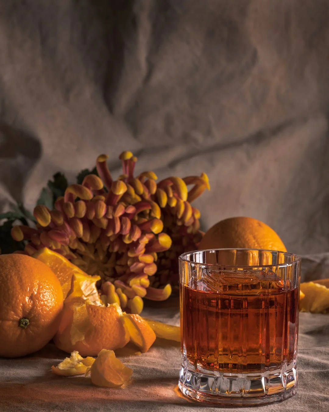 Gle&eth;ilegt sumar 🍊☀️⁠
⁠Sj&aacute;umst &aacute; Uppi, opi&eth; fr&aacute; 16:00 alla daga.