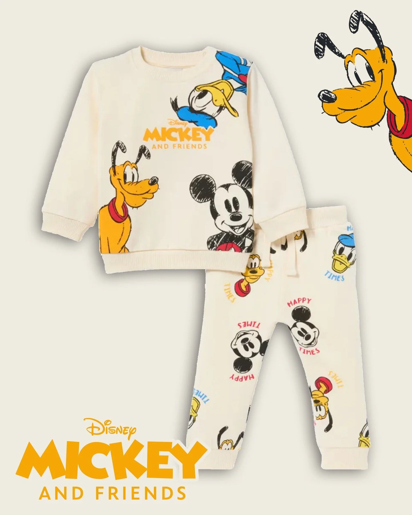 A happy time with Mickey Donalt and Pluto.🥰
This cozy jogger set is available @kik.de 

#disney #santexmoden #mickeymouse #mickey #pluto #mickeyandfriends